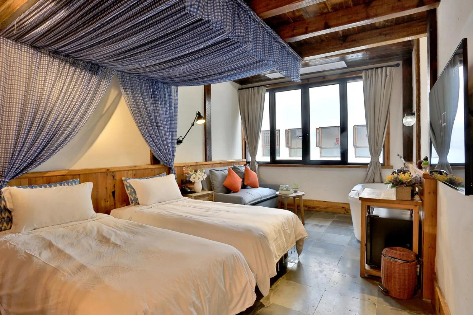 Bed in Youxiake Canal Hotel Hangzhou