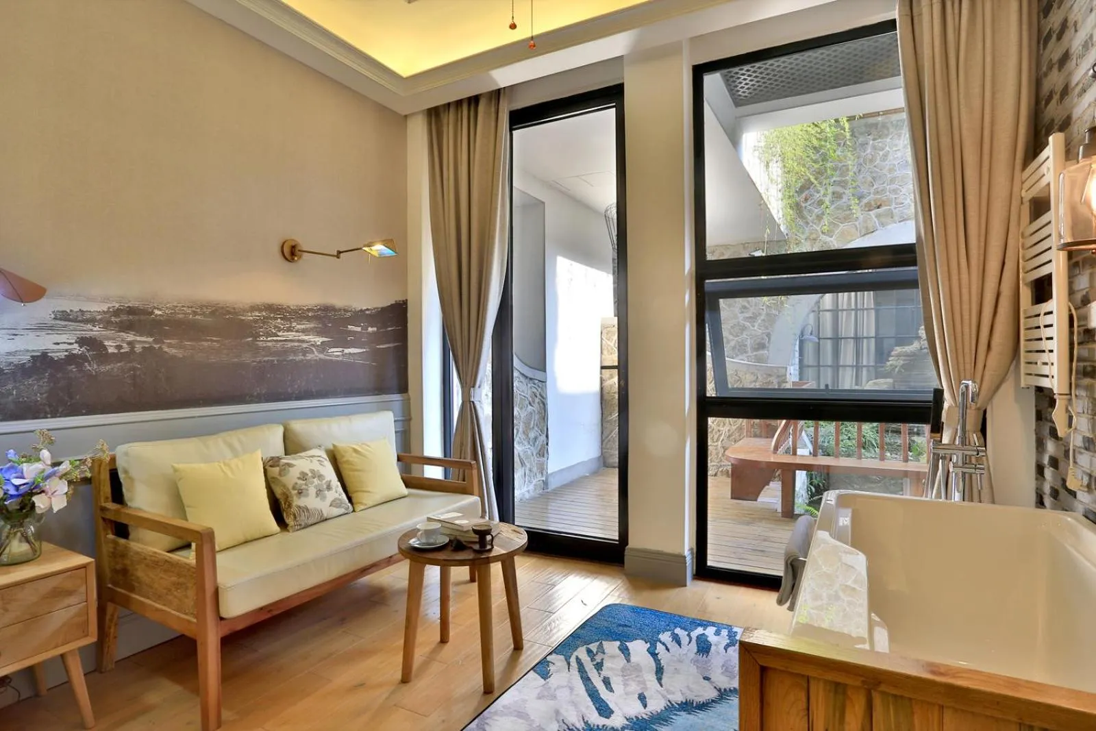 Living room in Youxiake Canal Hotel Hangzhou