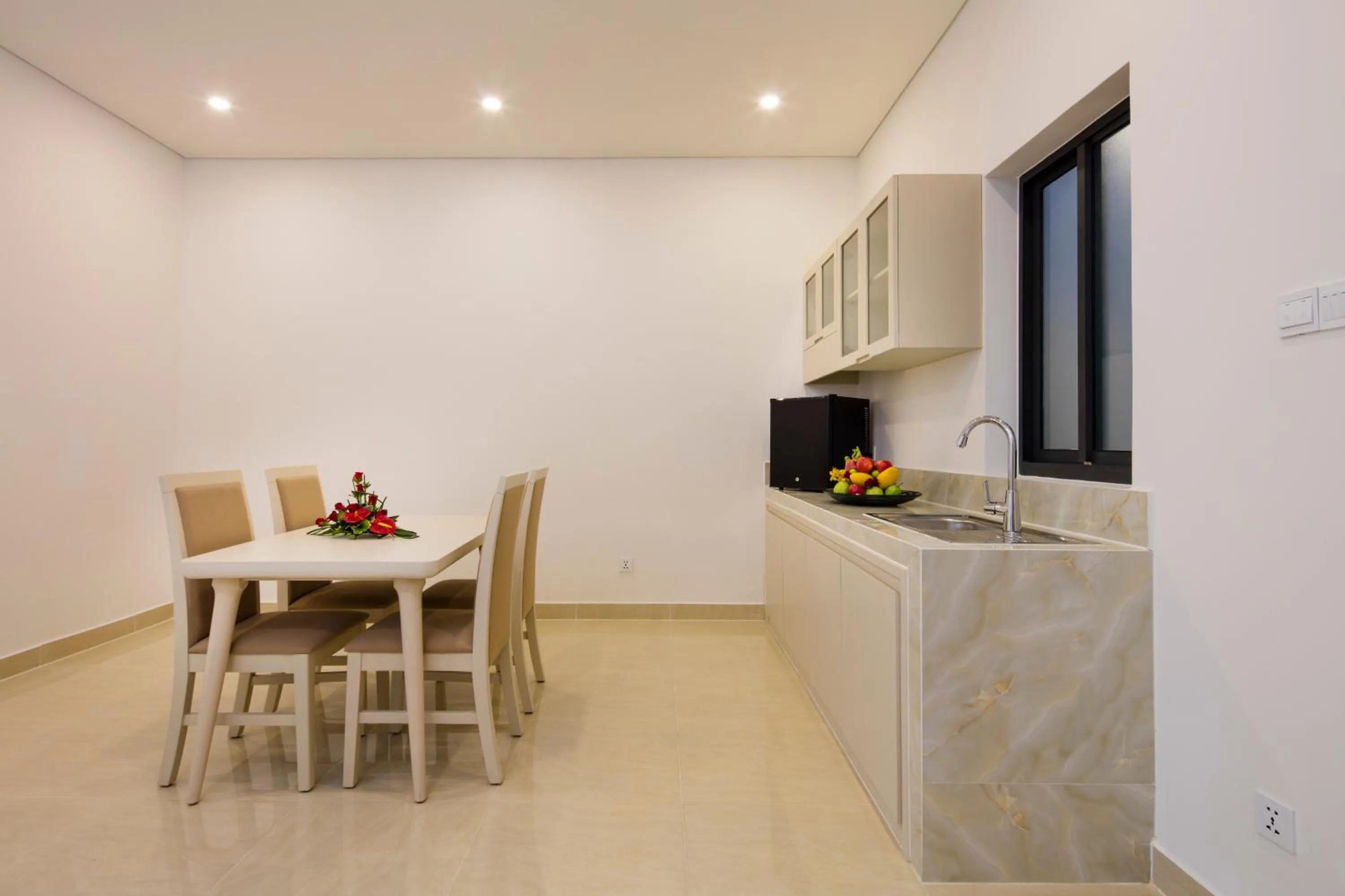 Kitchen or kitchenette in Diamond Bay Condotel Resort Nha Trang