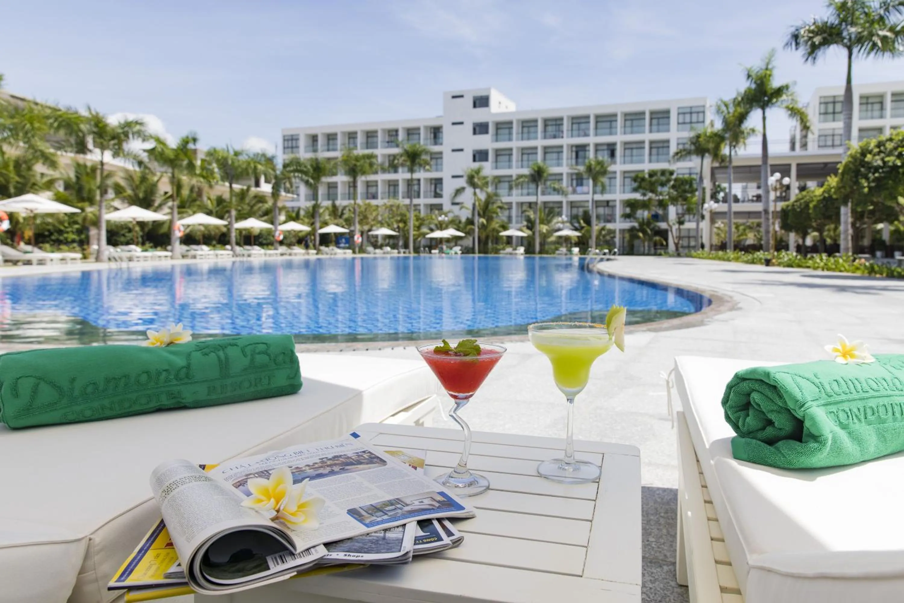 Swimming pool in Diamond Bay Condotel Resort Nha Trang