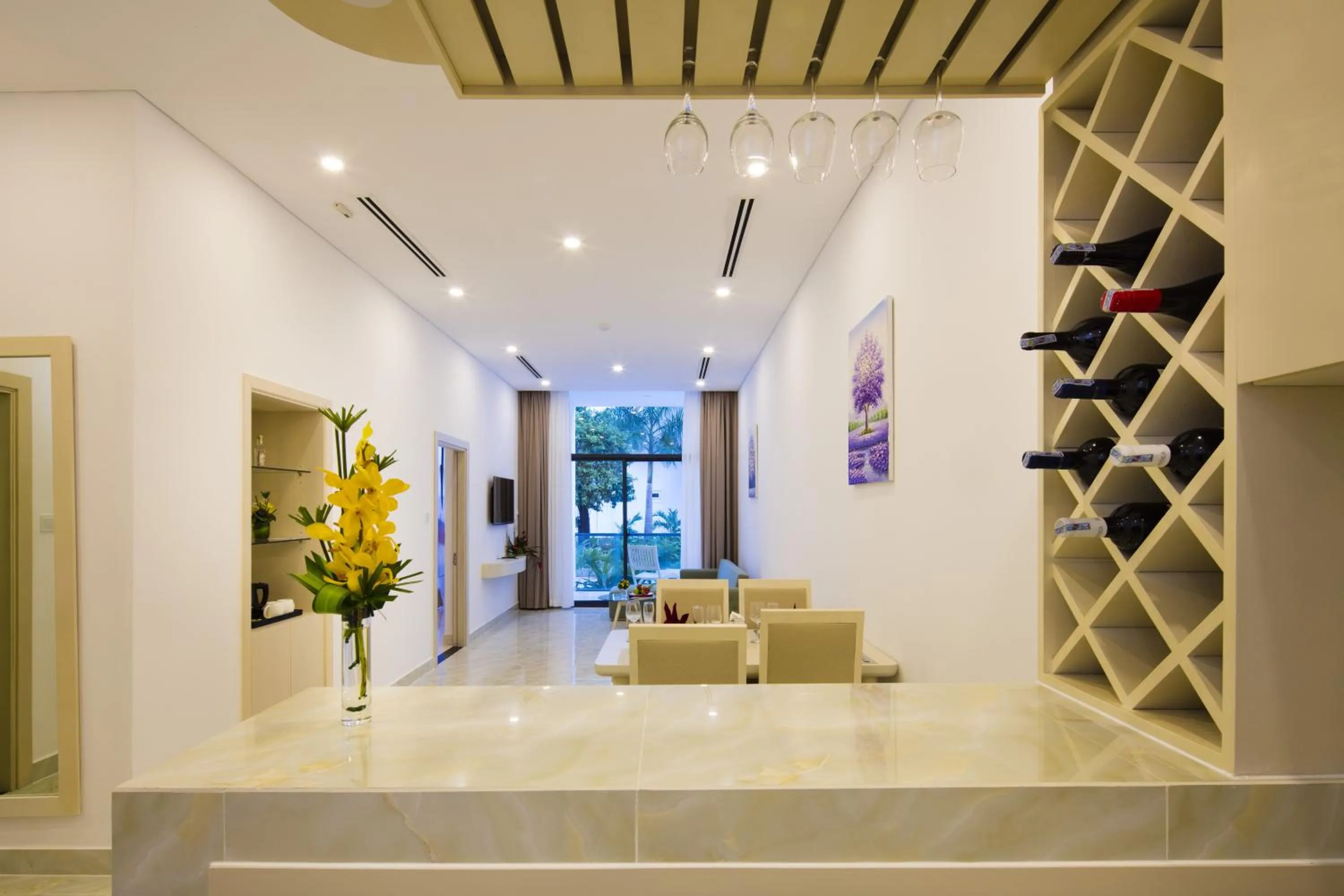 Dining area in Diamond Bay Condotel Resort Nha Trang