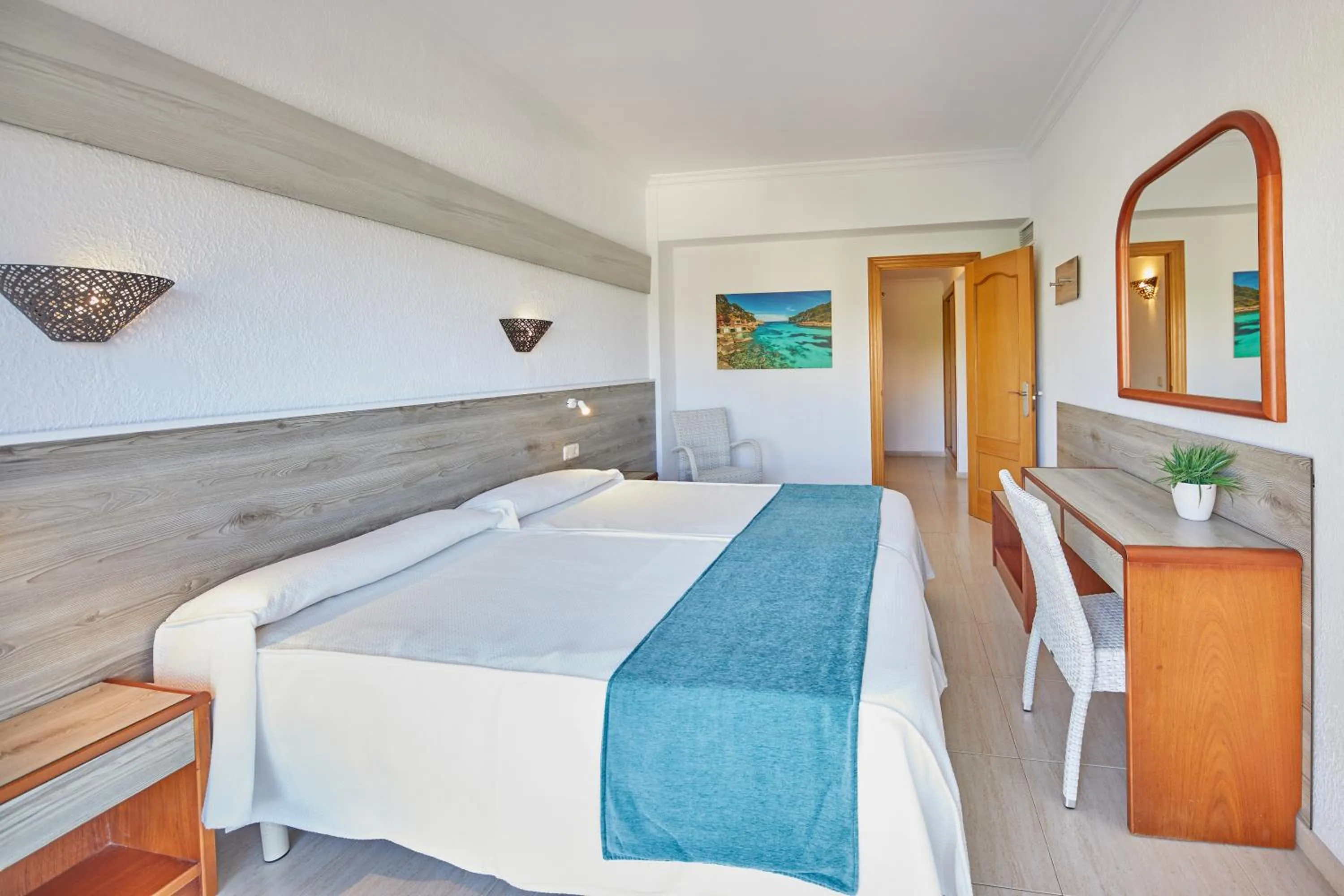 Bedroom, Bed in Apartamentos Ben-Hur