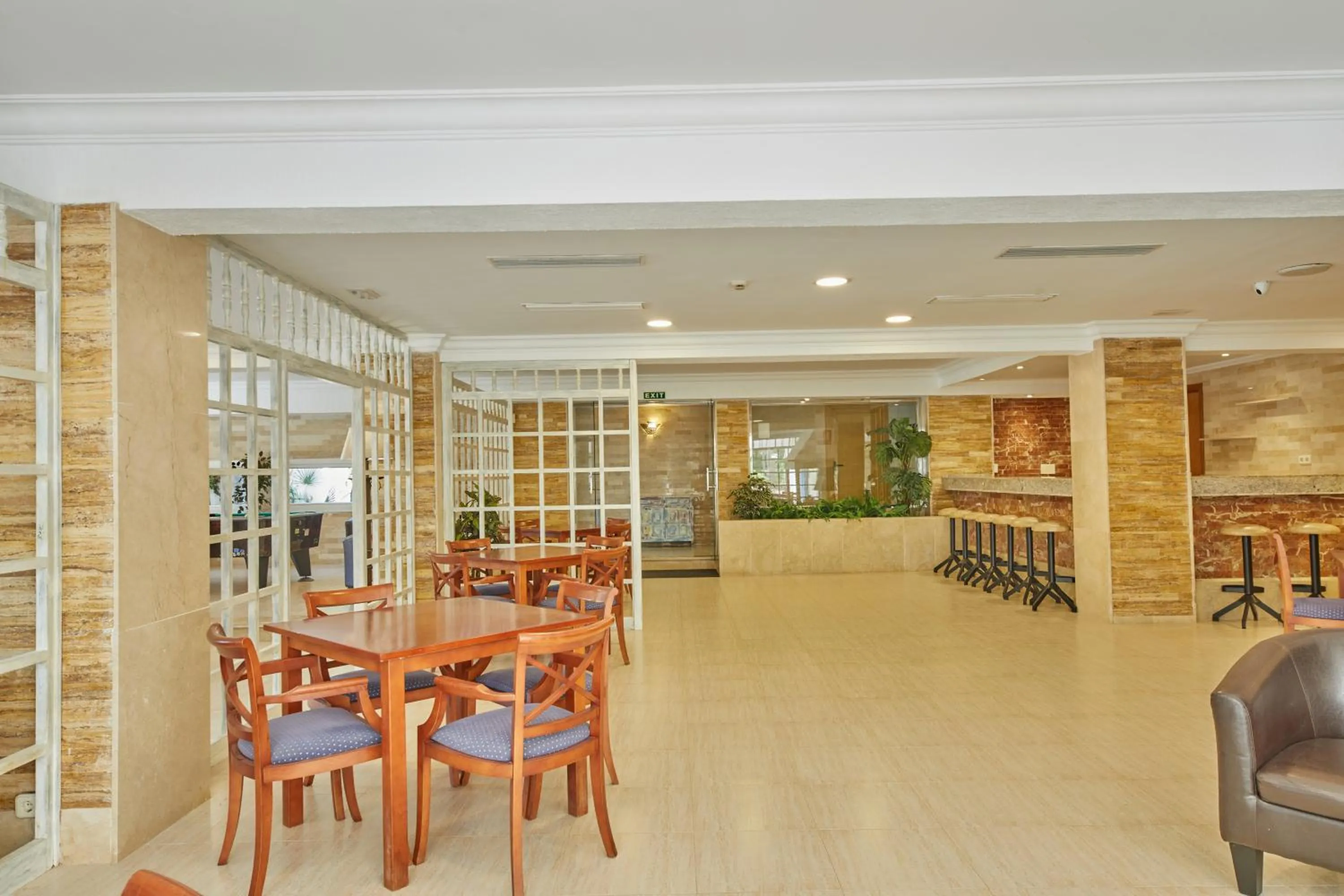 Lounge or bar in Apartamentos Ben-Hur