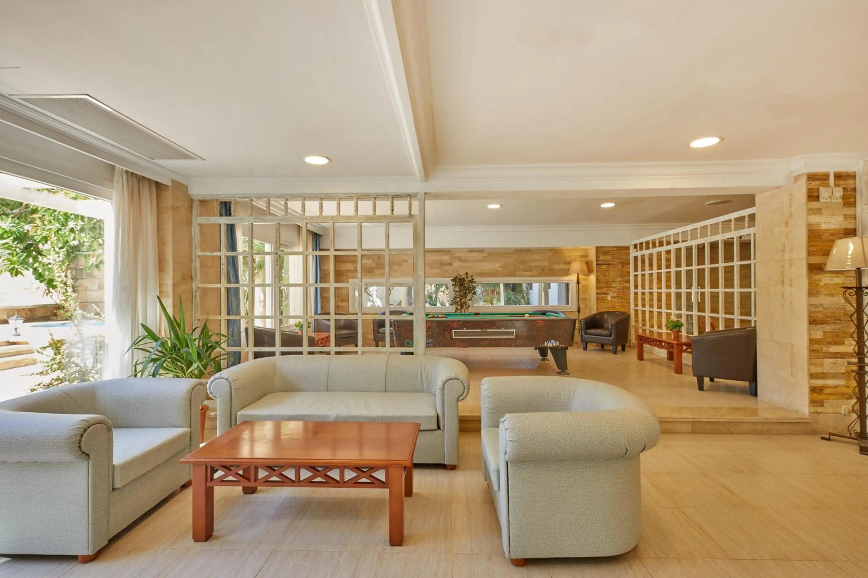 Lounge or bar in Apartamentos Ben-Hur