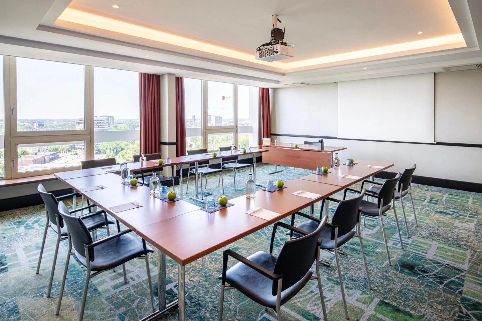 Meeting/conference room in Crowne Plaza Antwerpen by IHG