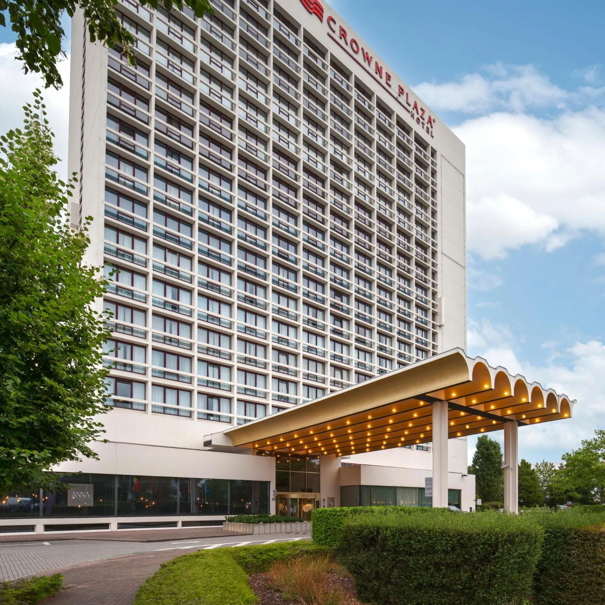 Property building in Crowne Plaza Antwerpen by IHG