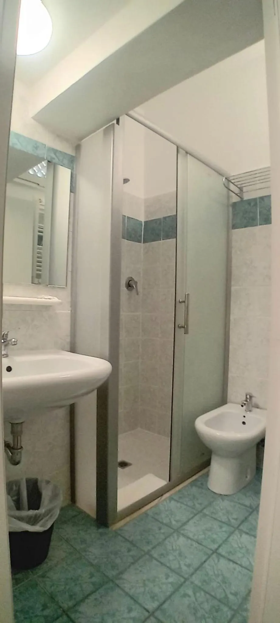 Shower in Hotel Cimarosa