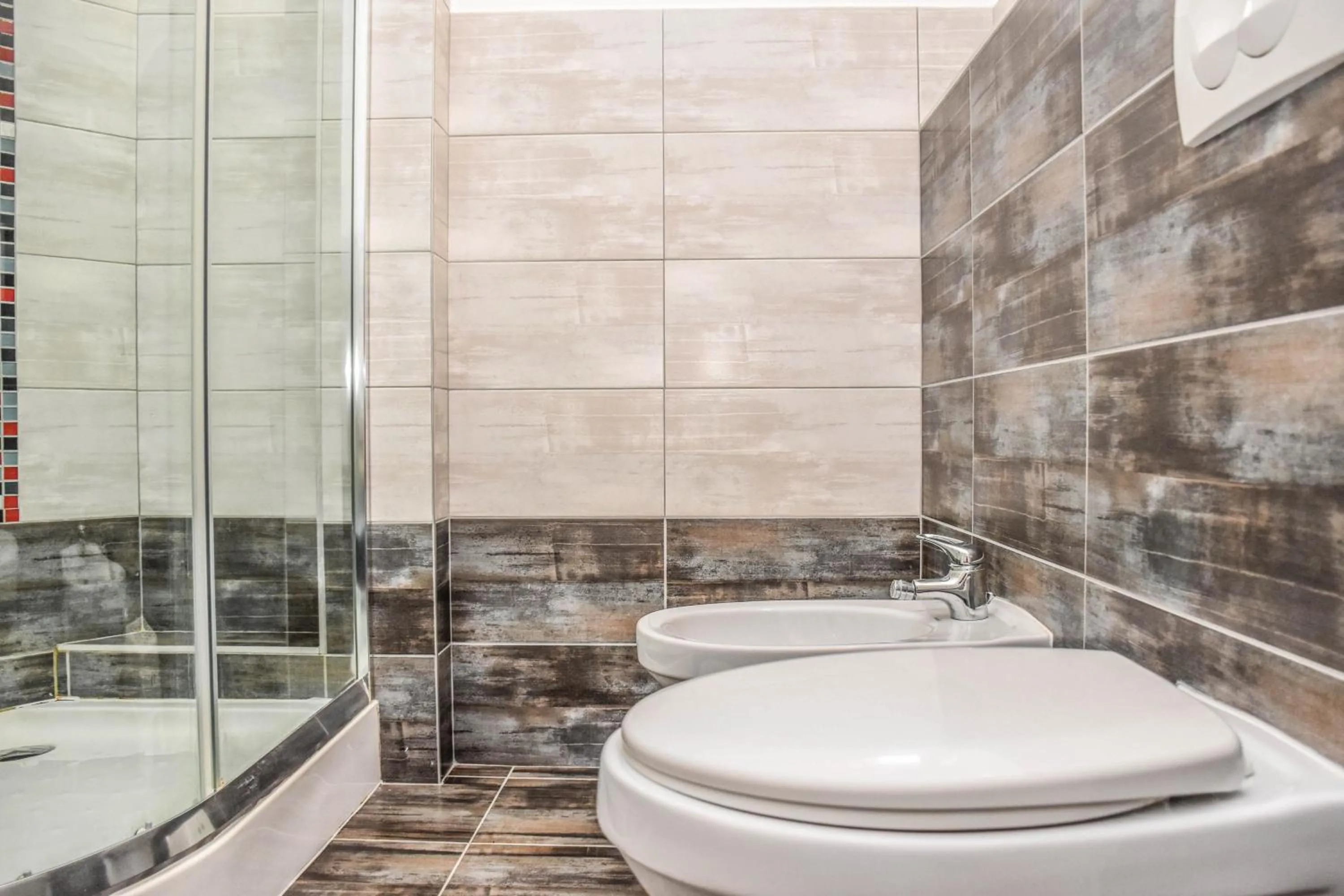 Diamond Astoria Apartments