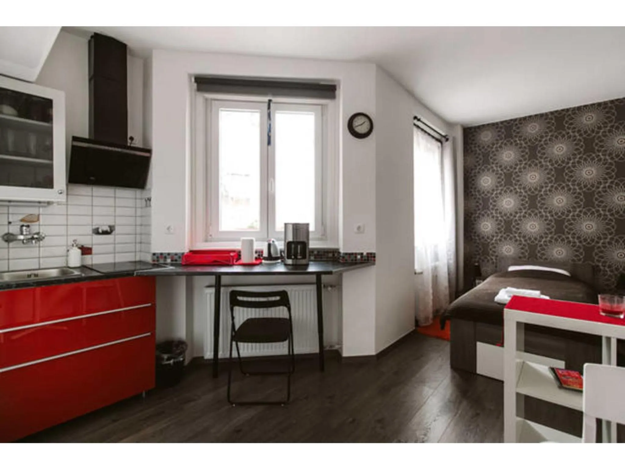 Diamond Astoria Apartments