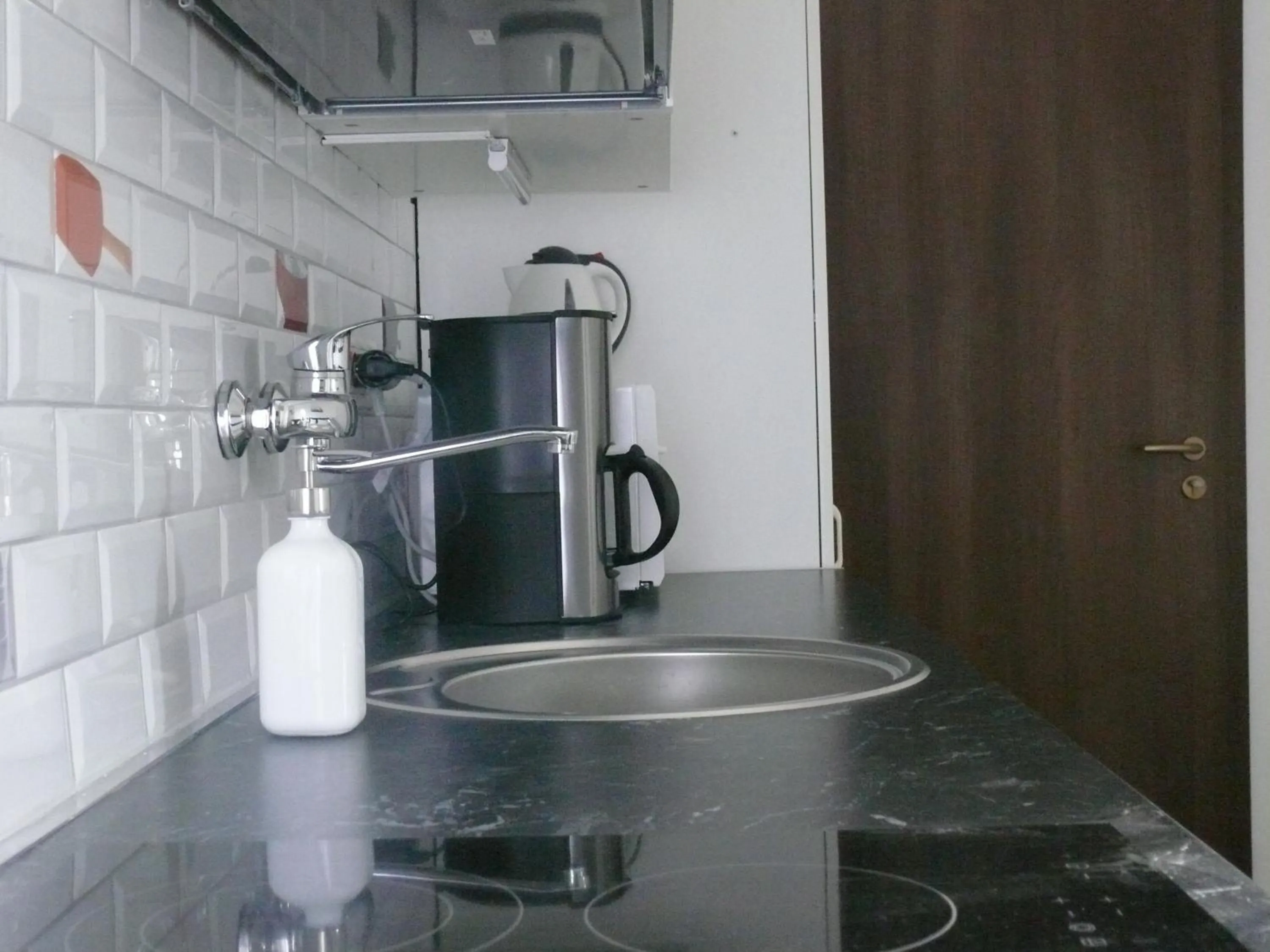 Diamond Astoria Apartments