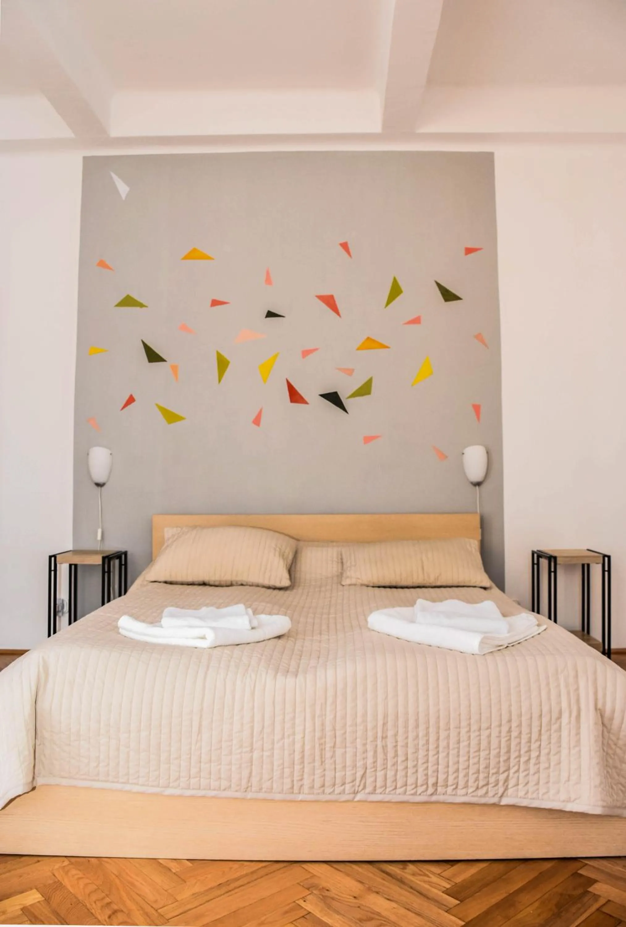 Bed in Diamond Astoria Apartments