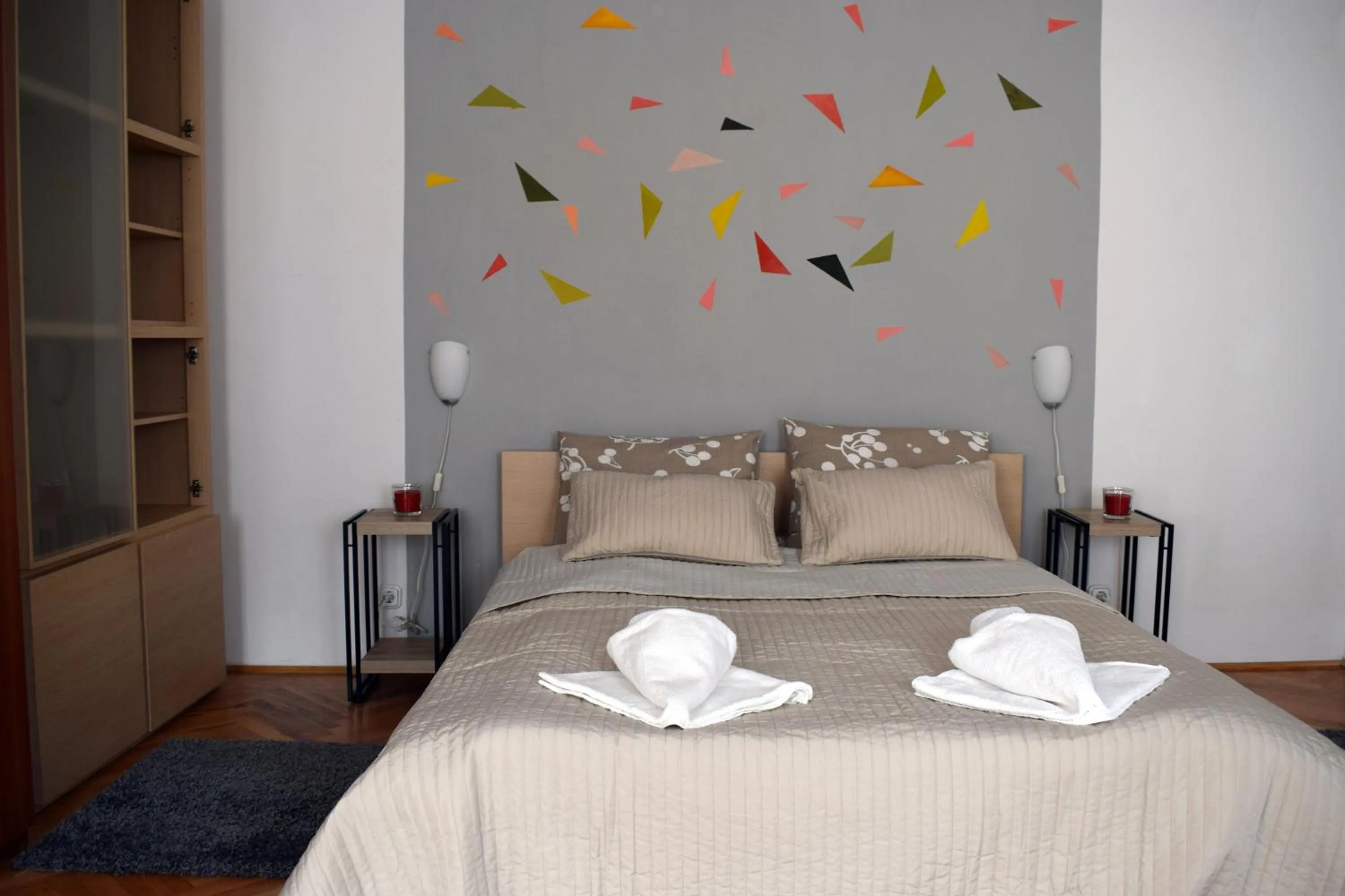 Bed in Diamond Astoria Apartments