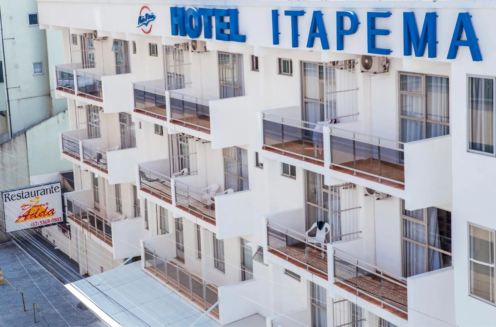 Facade/entrance in Hotel Itapema Meia Praia