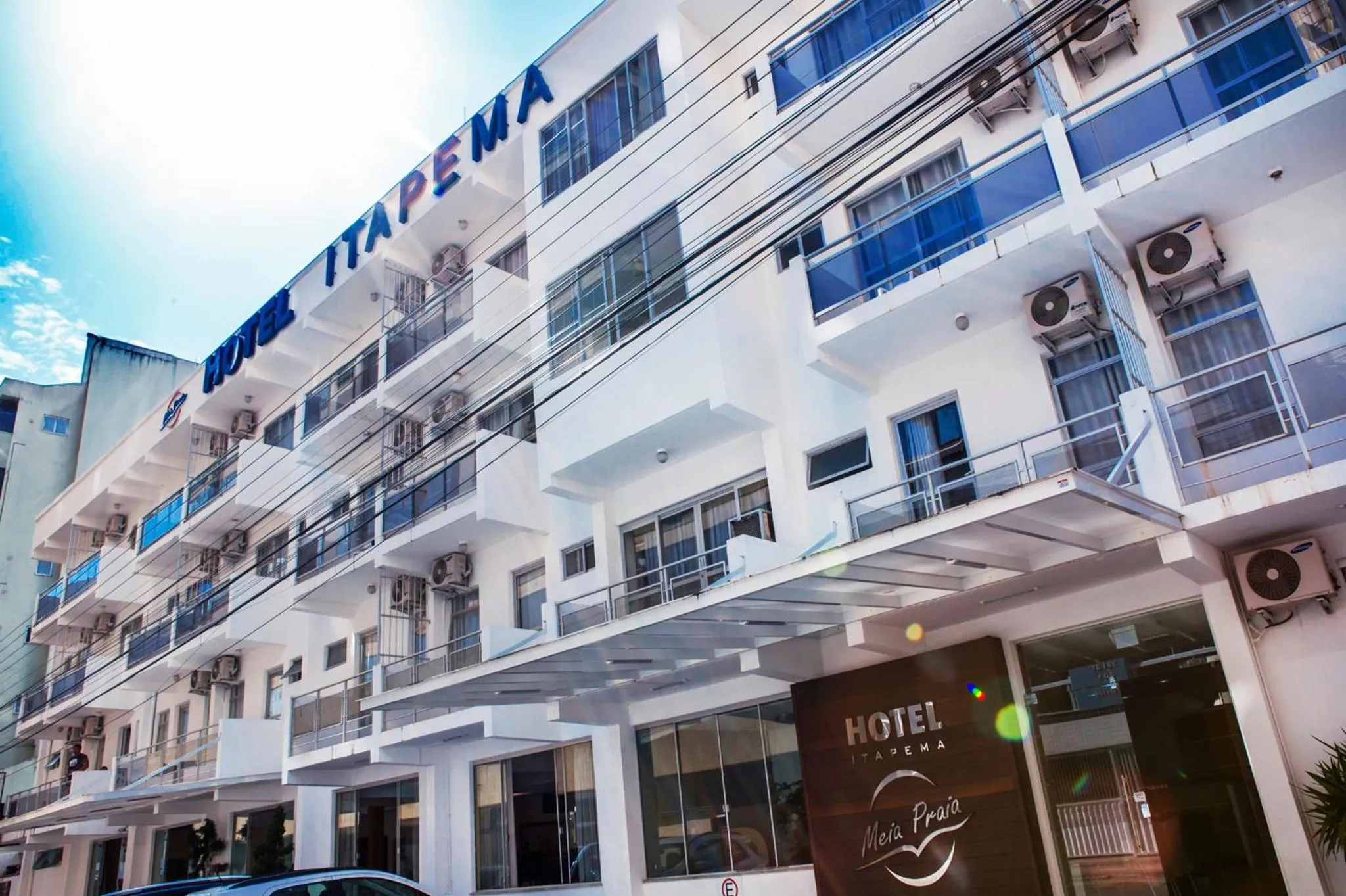 Facade/entrance in Hotel Itapema Meia Praia