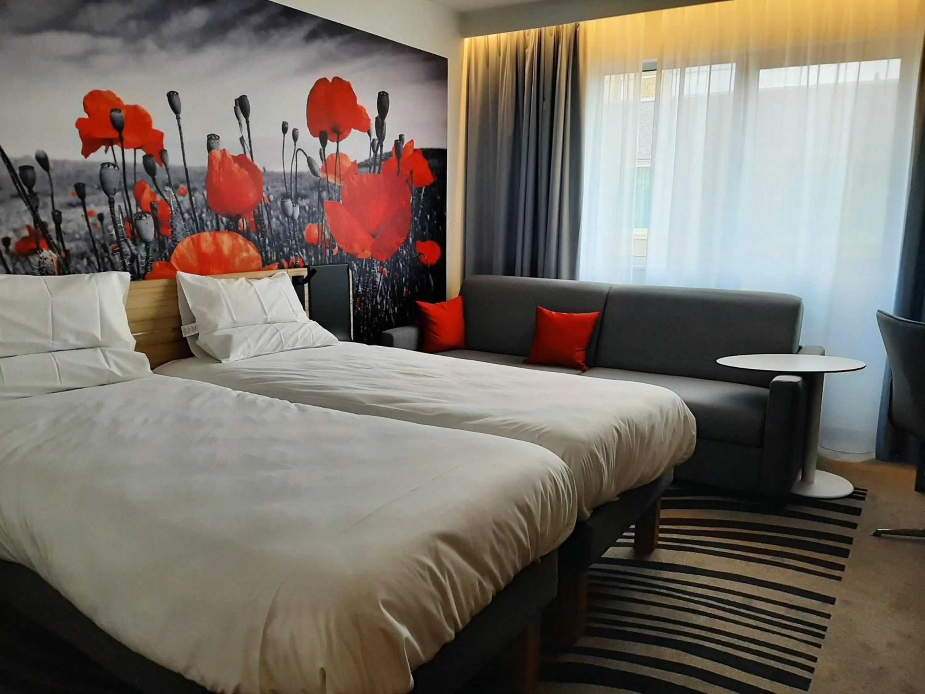 Bedroom, Bed in Novotel Ieper Centrum
