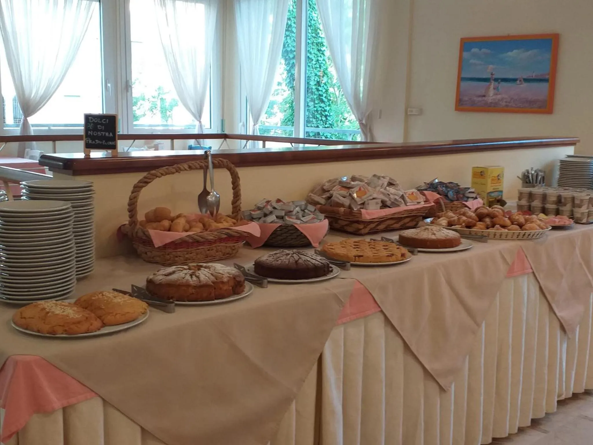 Breakfast in Hotel Rugantino