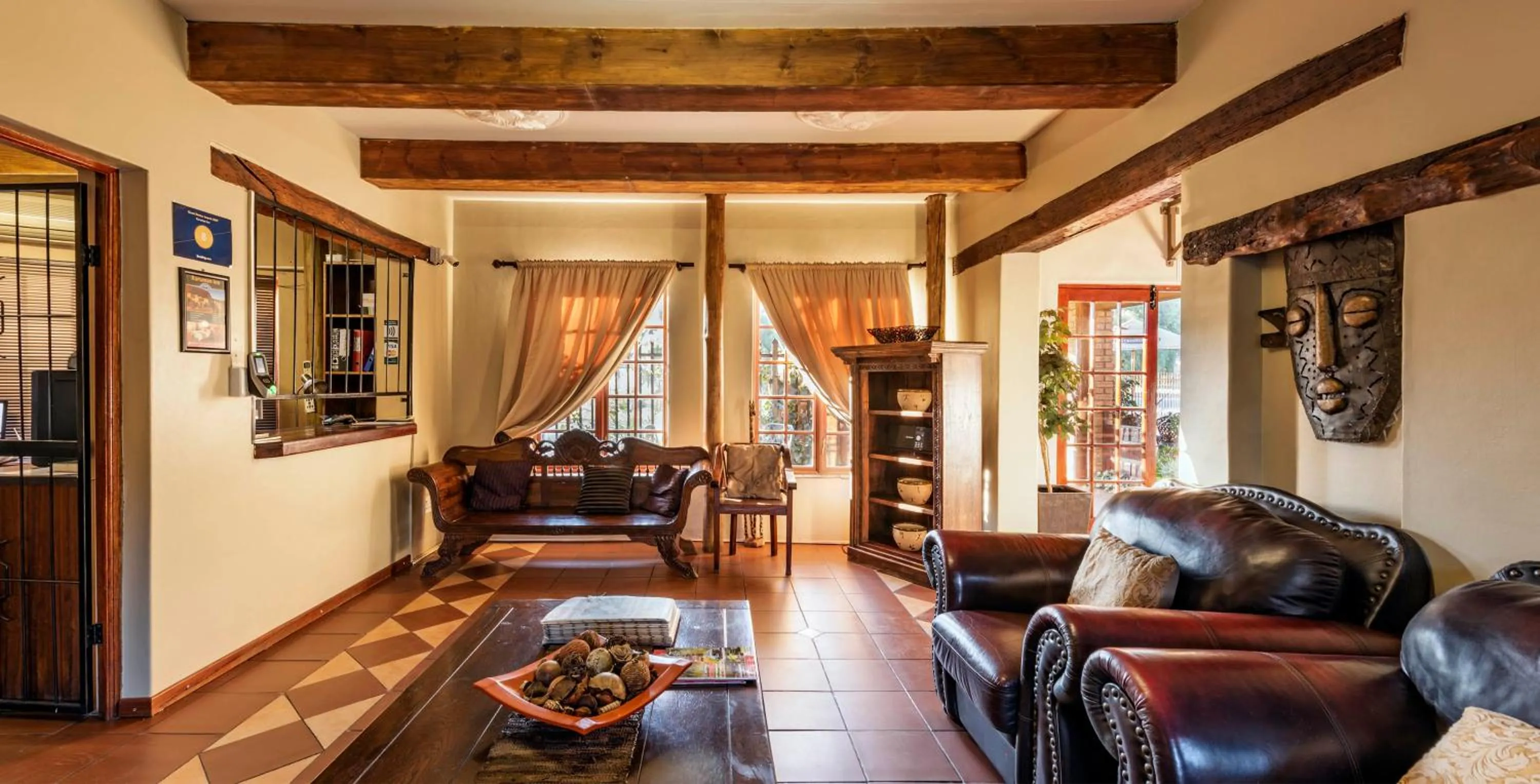 Lobby or reception in Kuruman Inn