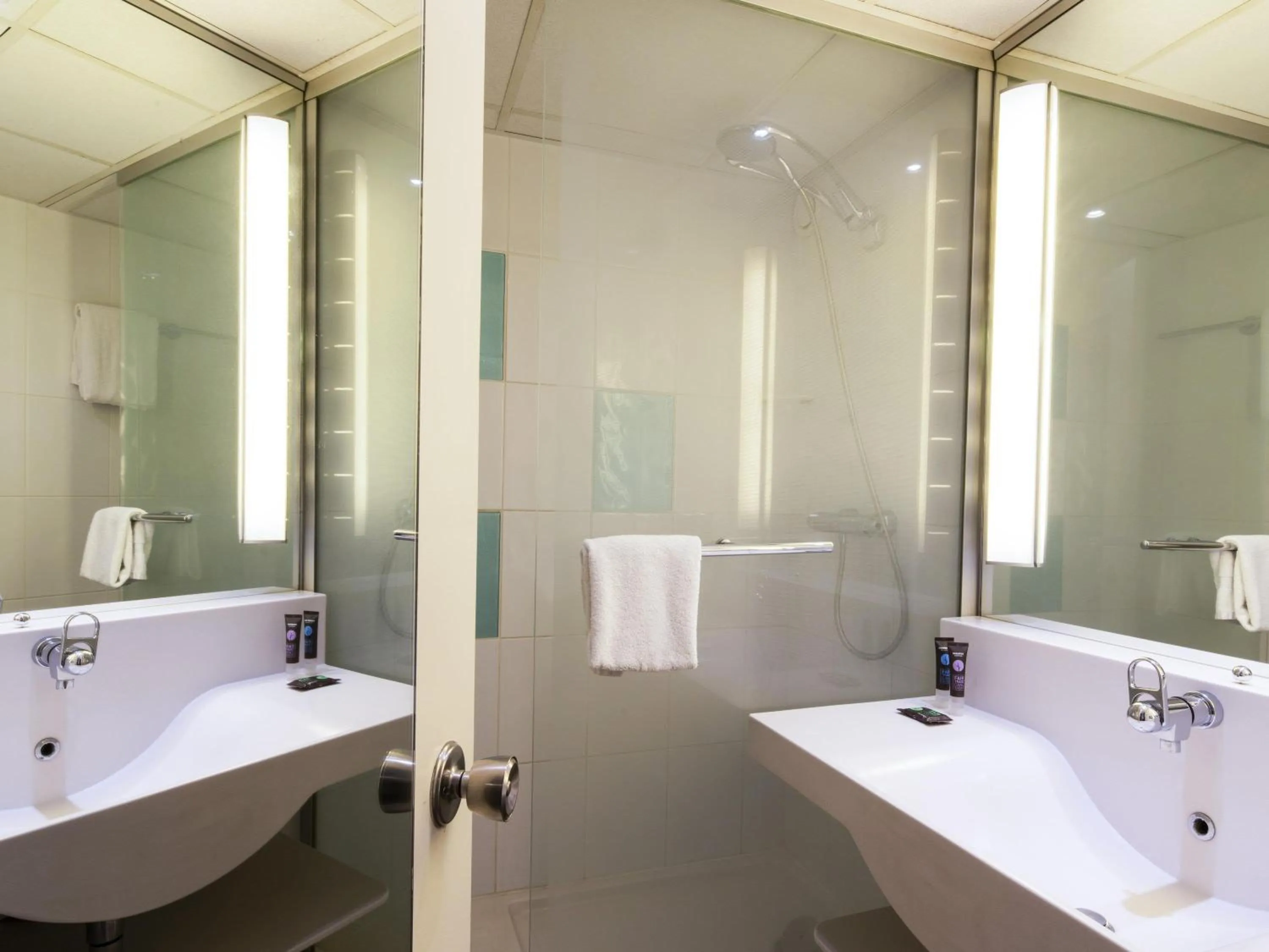 Bedroom in Novotel Antwerpen - Ekeren