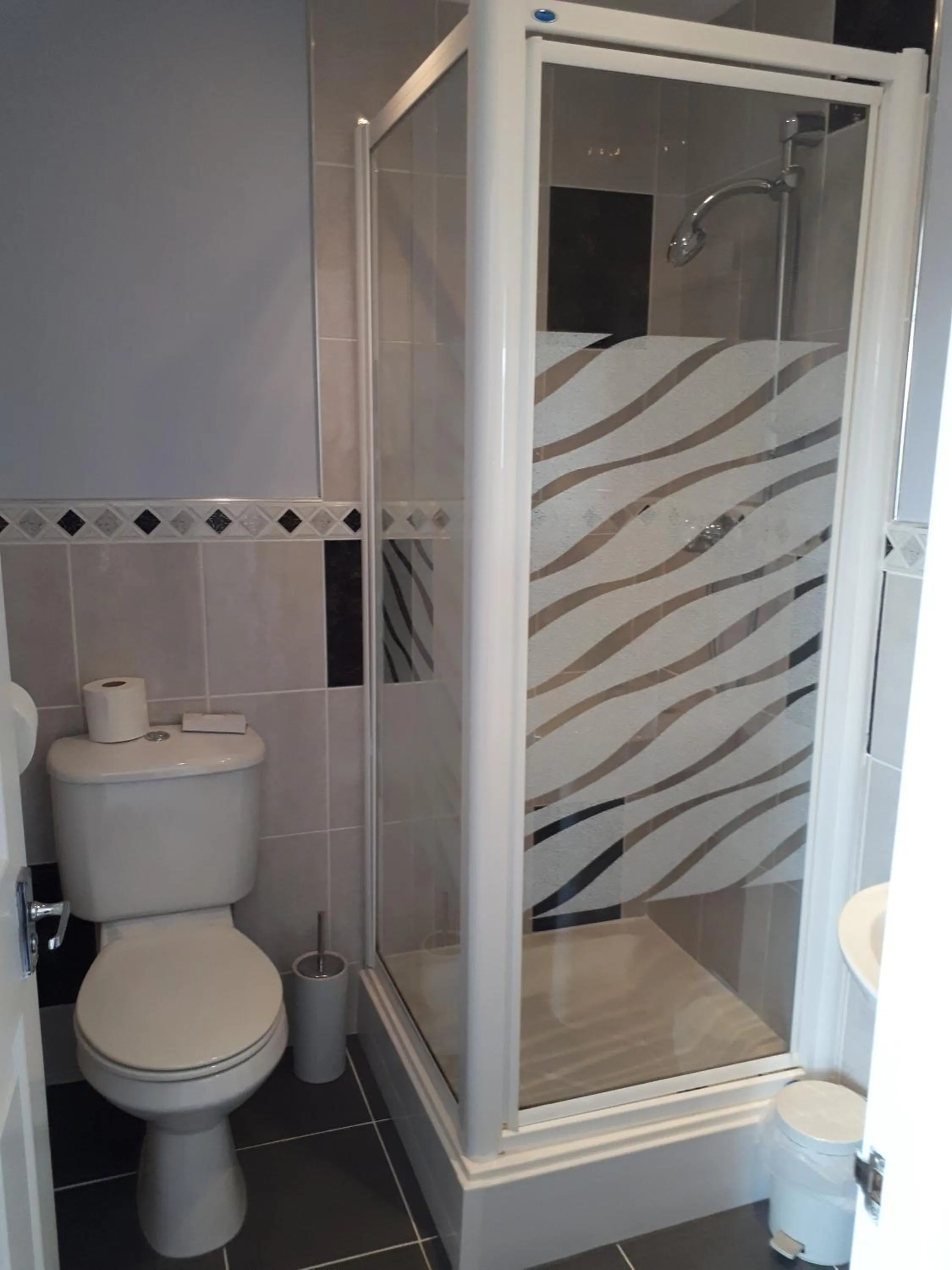 Shower in Anglesey Hotel