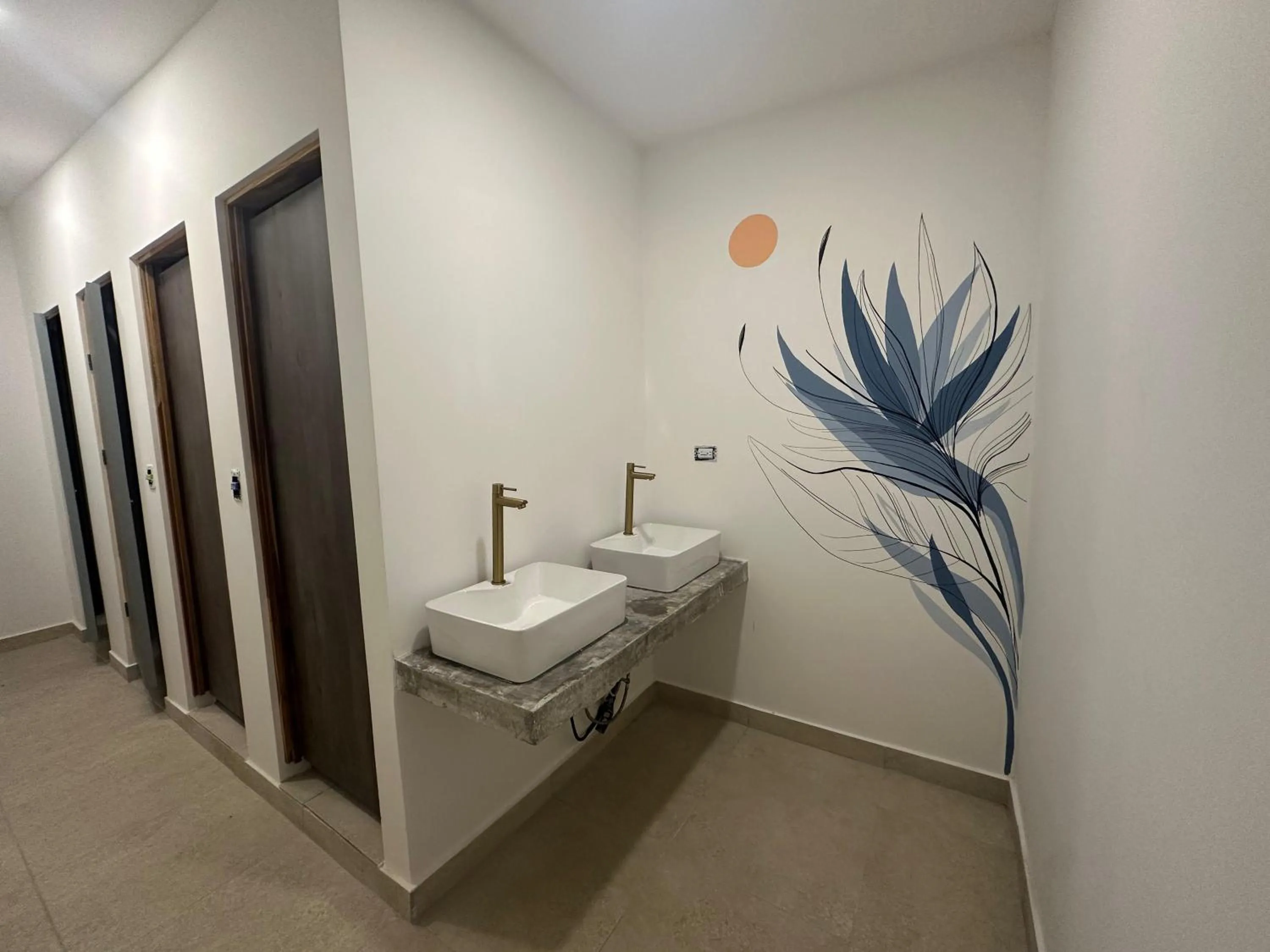 Bathroom in Wide Mouth Frog Quepos