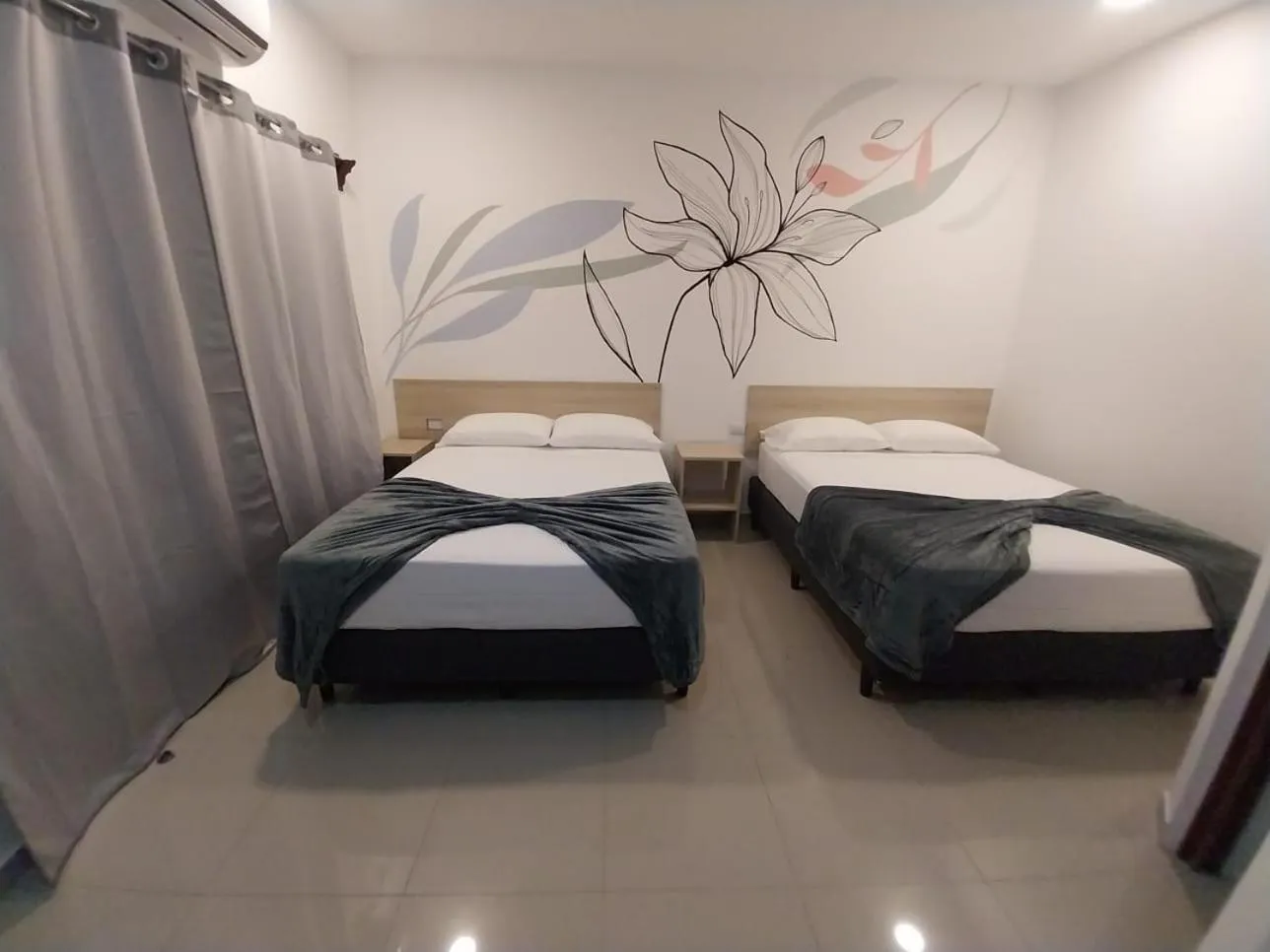 Bed in Wide Mouth Frog Quepos