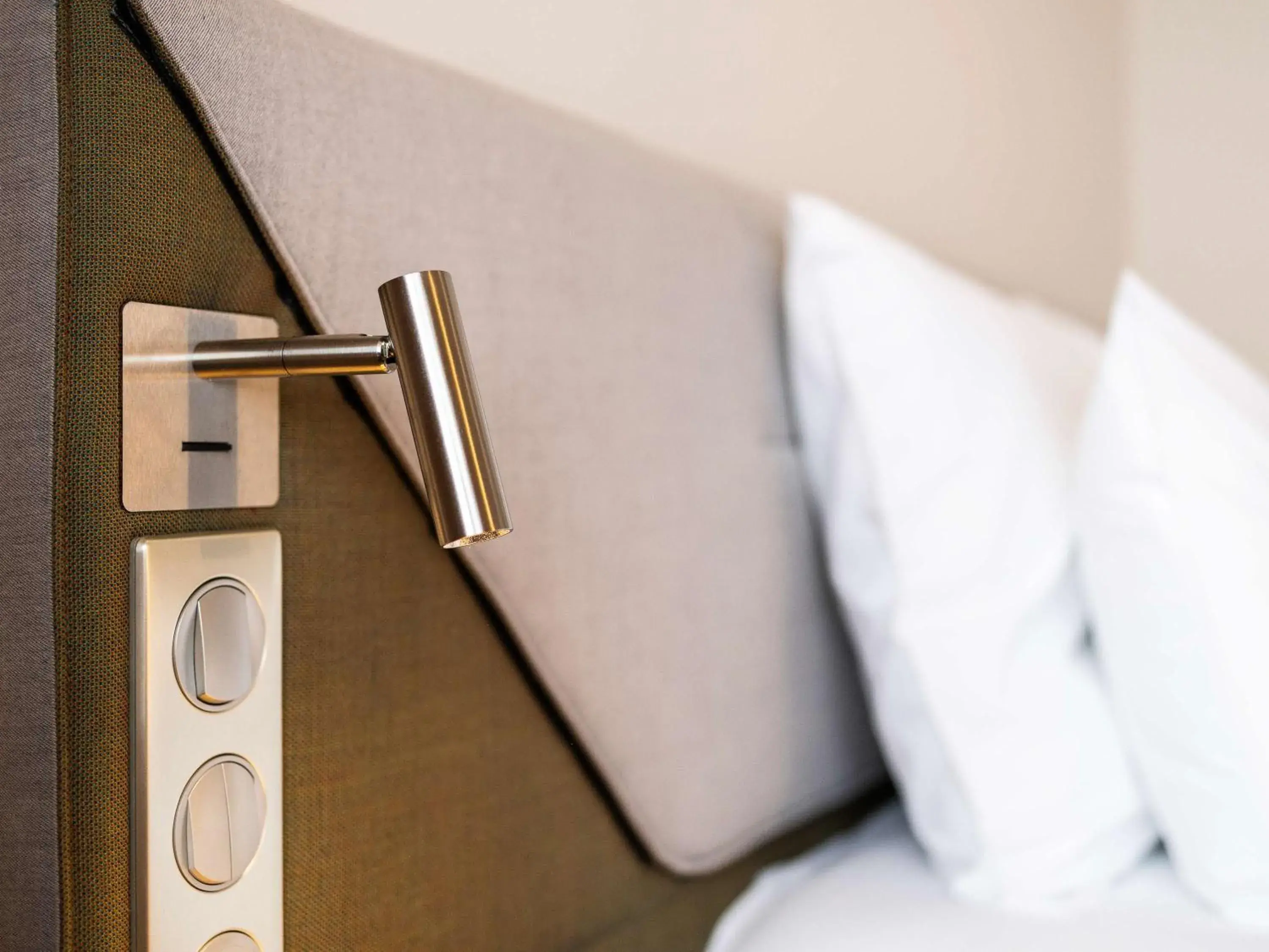 Executive Double Room with One Sofa Bed in Novotel Brugge Centrum Executive Double Room with One Sofa Bed in Novotel Brugge Centrum