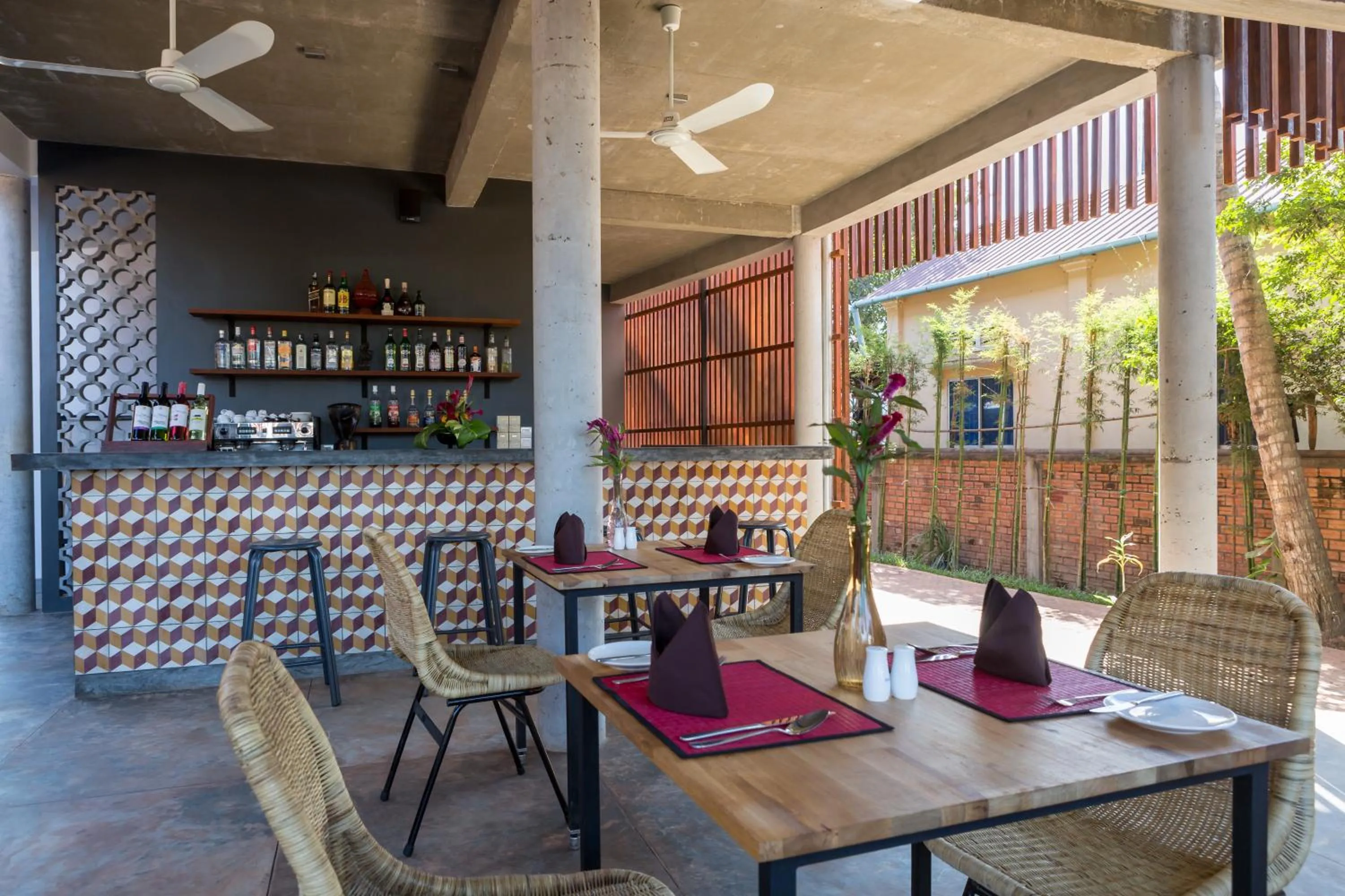 Restaurant/places to eat in Sala Baï Hotel & Restaurant School