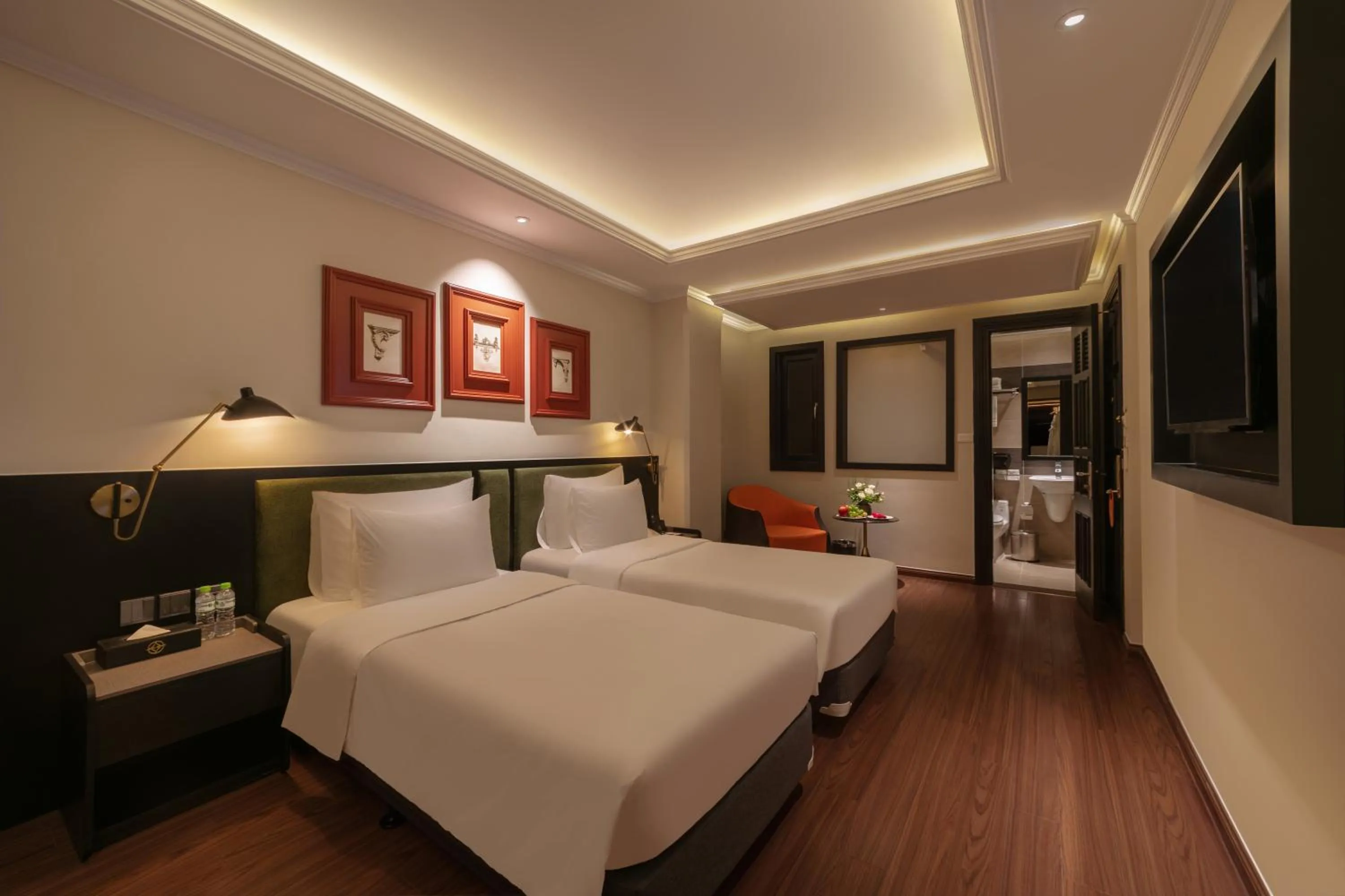 Bedroom, Bed in The Light Hotel