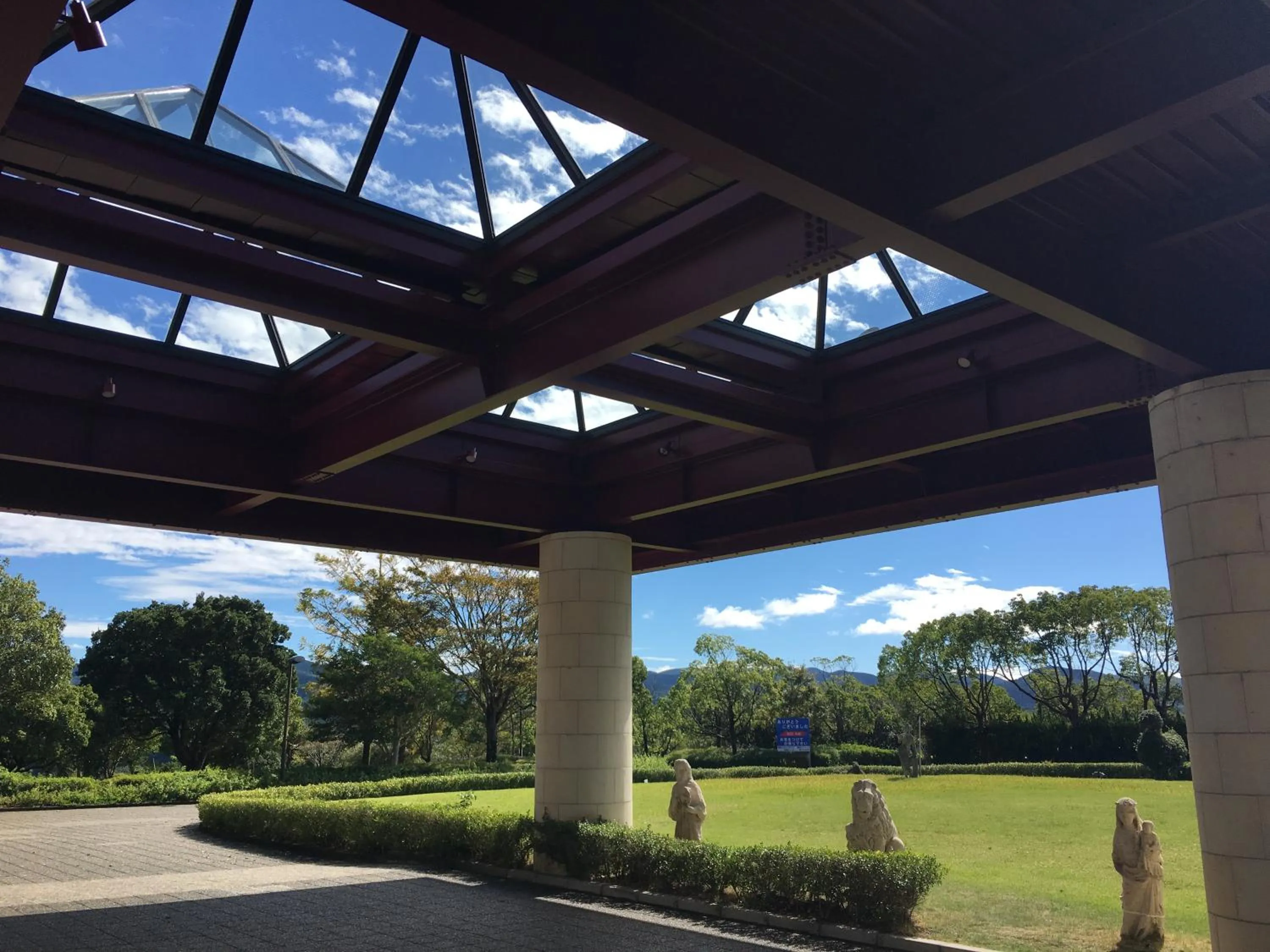 Facade/entrance, Garden in Nanki Shirahama Resort Hotel