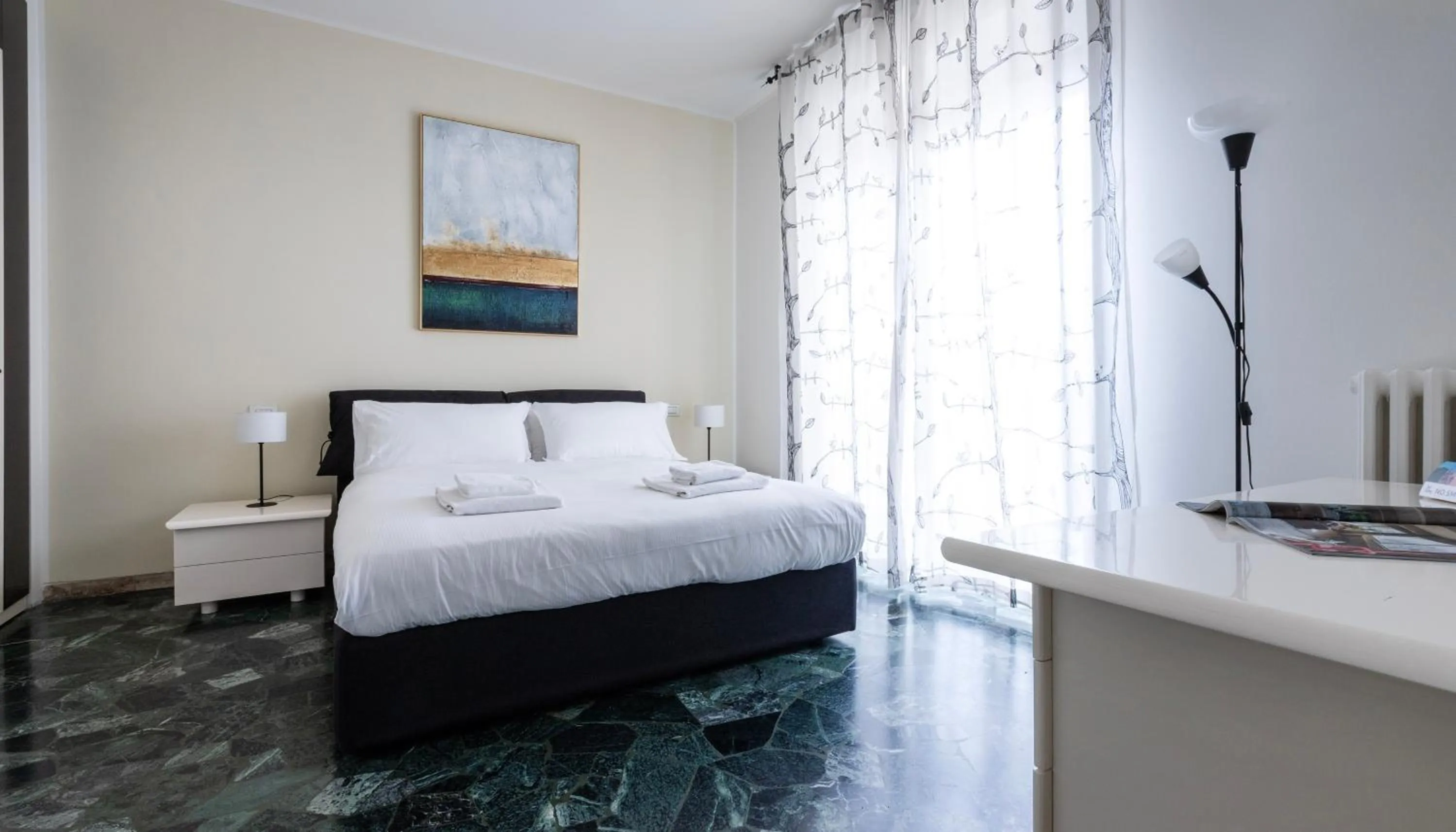 Bedroom, Bed in Italianway Easy - Bonnet 5