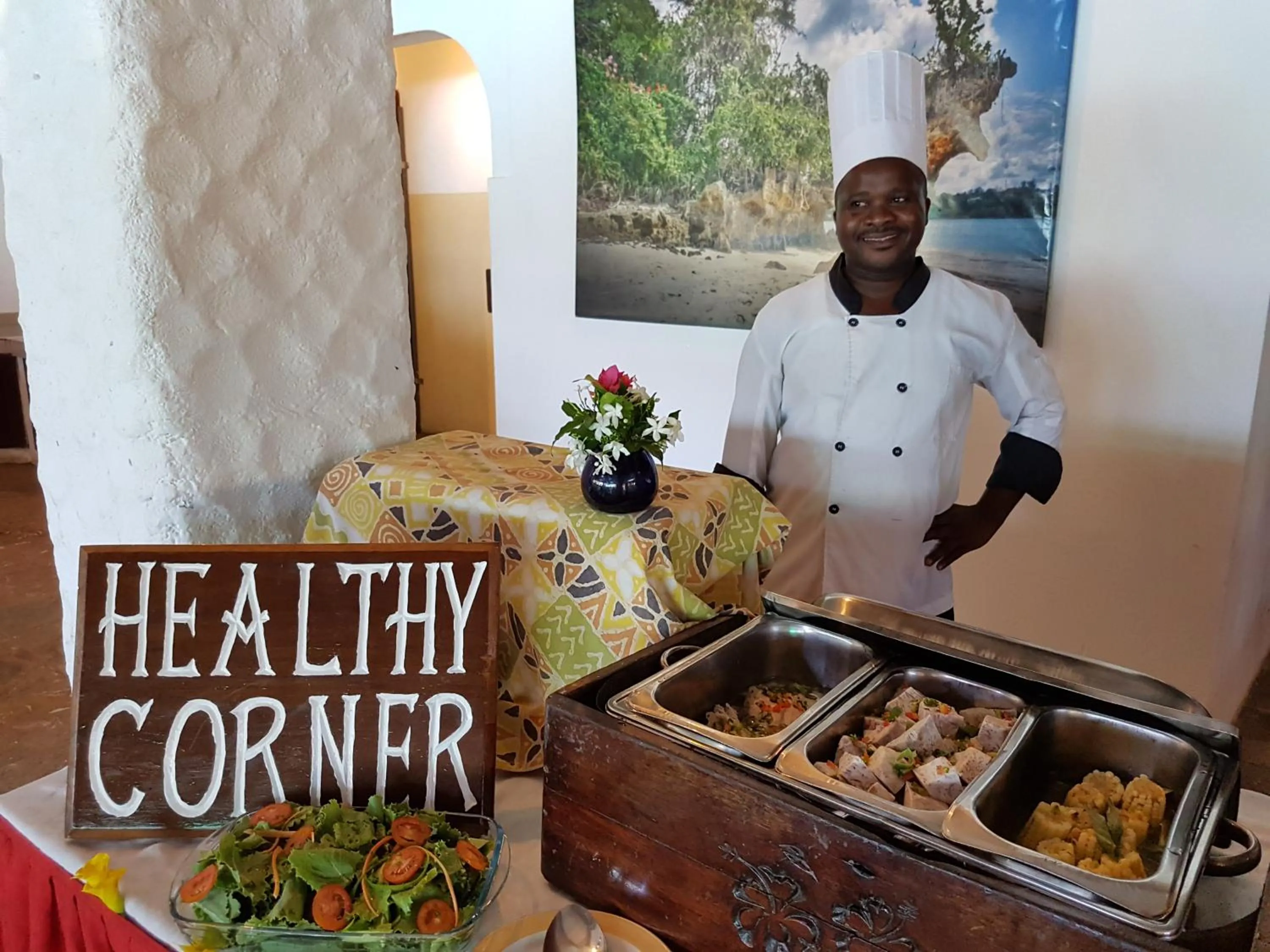 Restaurant/places to eat in Mnarani Beach Club