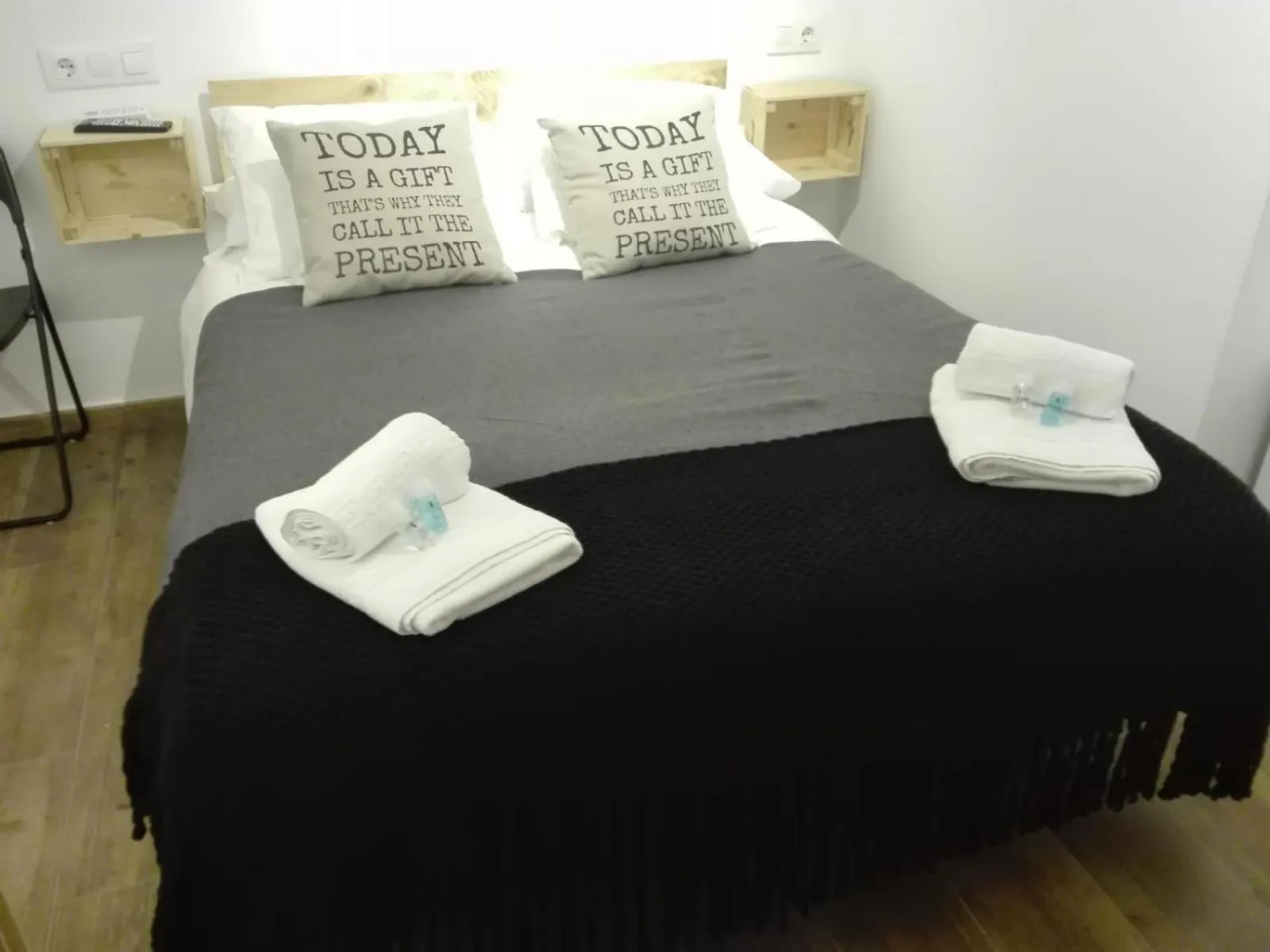 Bed in Hostal Ciempozuelos, familiar, cerca del Parque Warner y Madrid