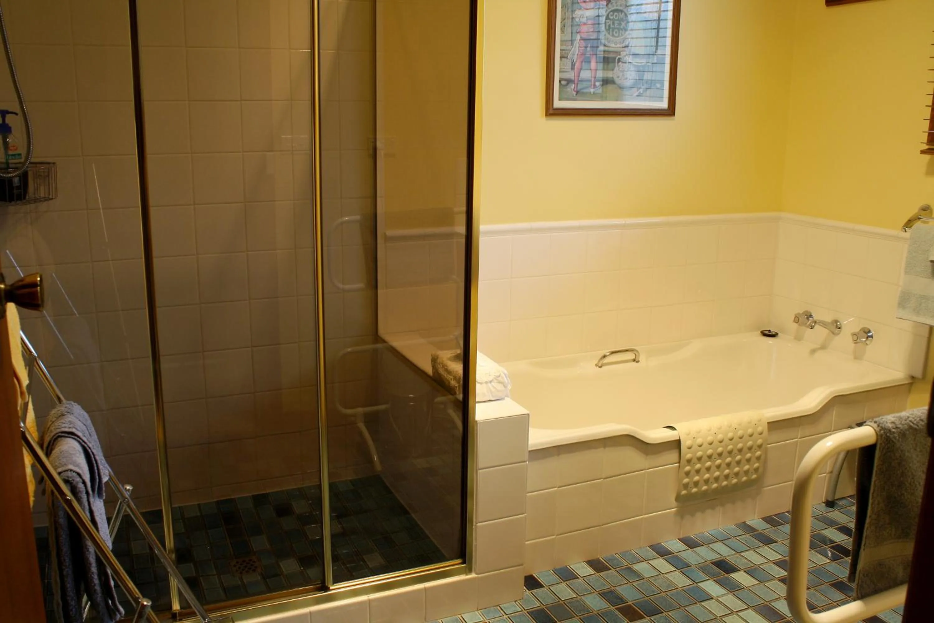 Bathroom in Cornwall Cottage