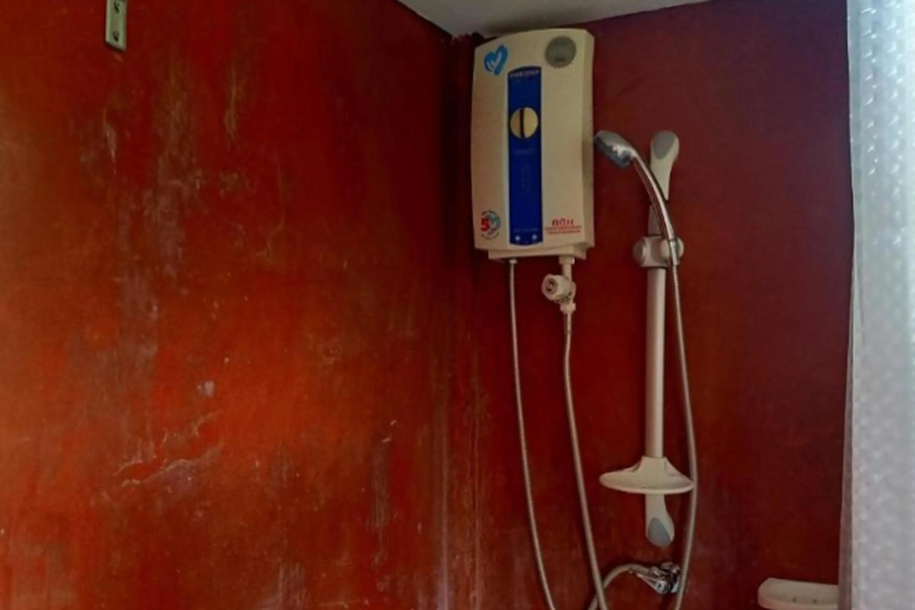 Bathroom in Old Tree's House