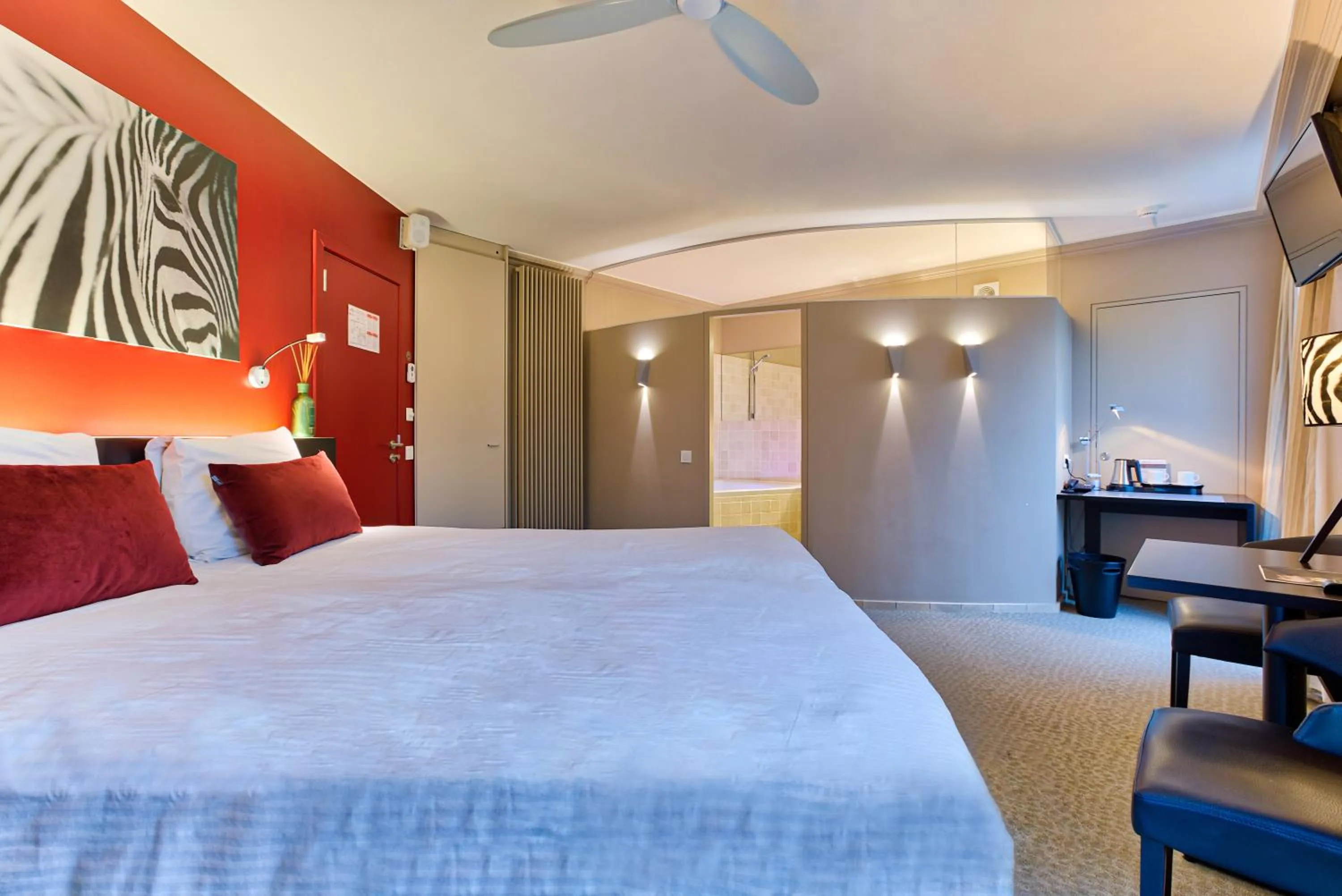 Bed in Hotel Astoria Gent