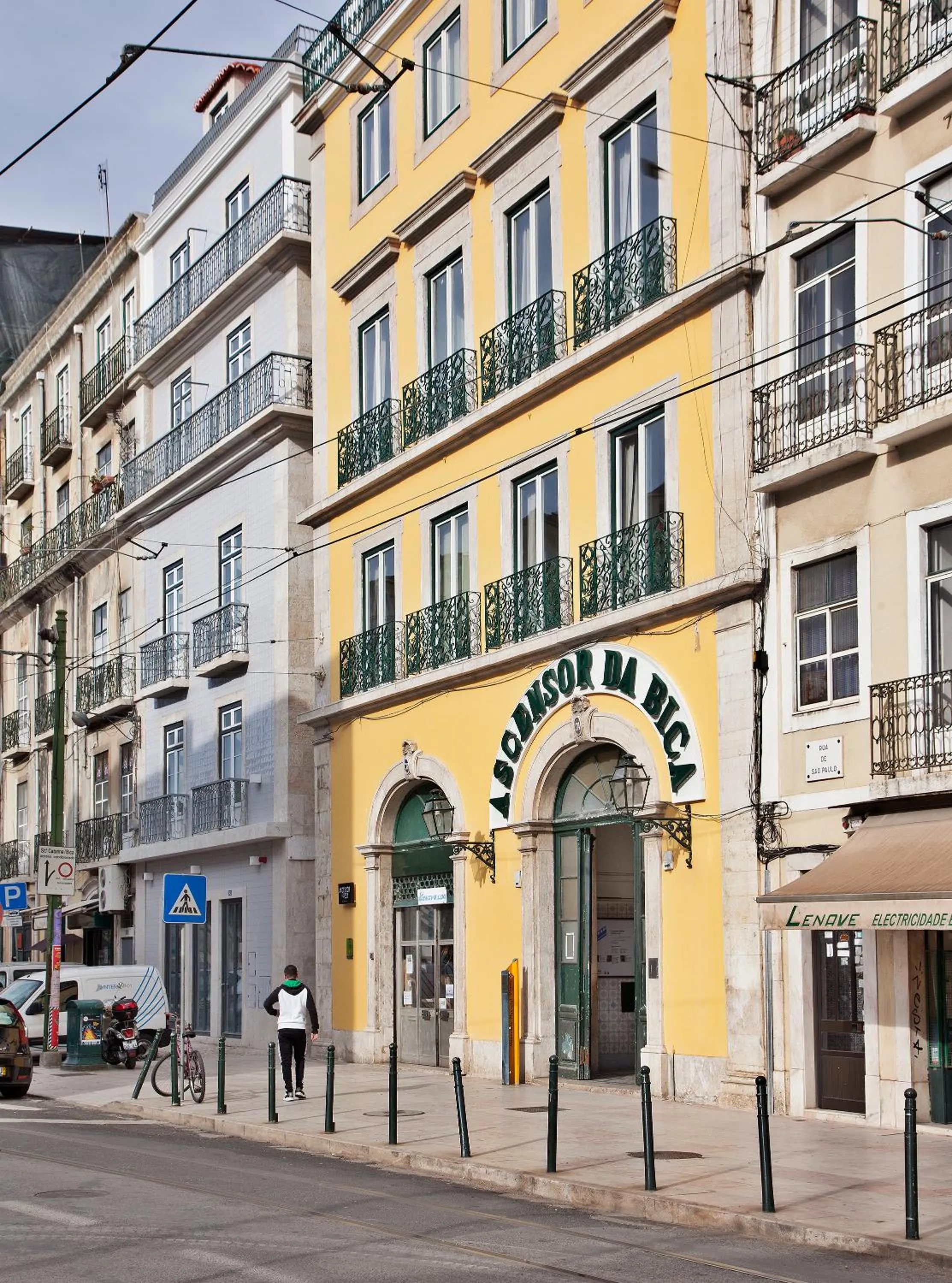 Facade/entrance in Lisbon Five Stars Apartments Bica