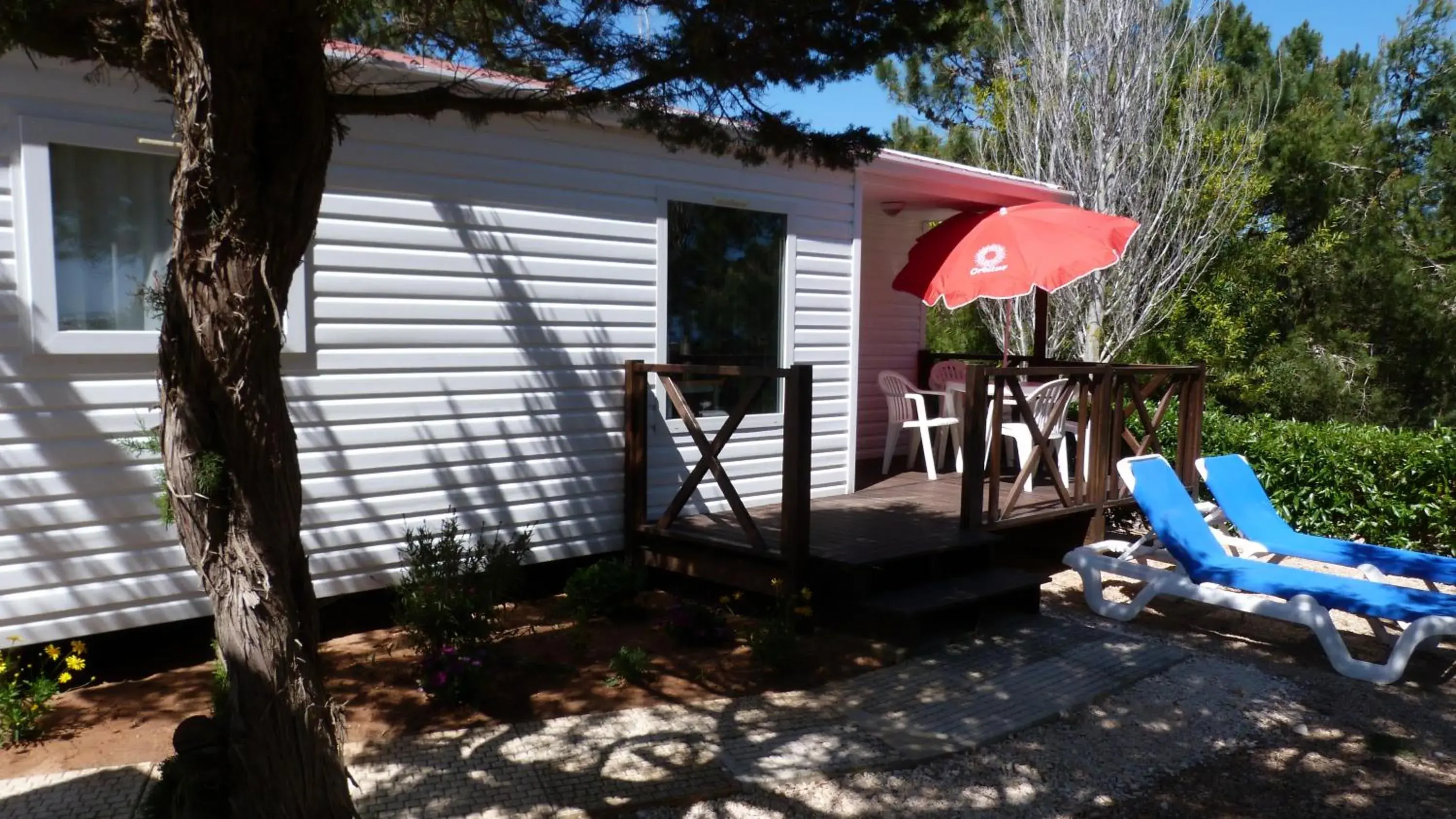 Caravan in Parque de Campismo Orbitur Sagres Caravan in Parque de Campismo Orbitur Sagres