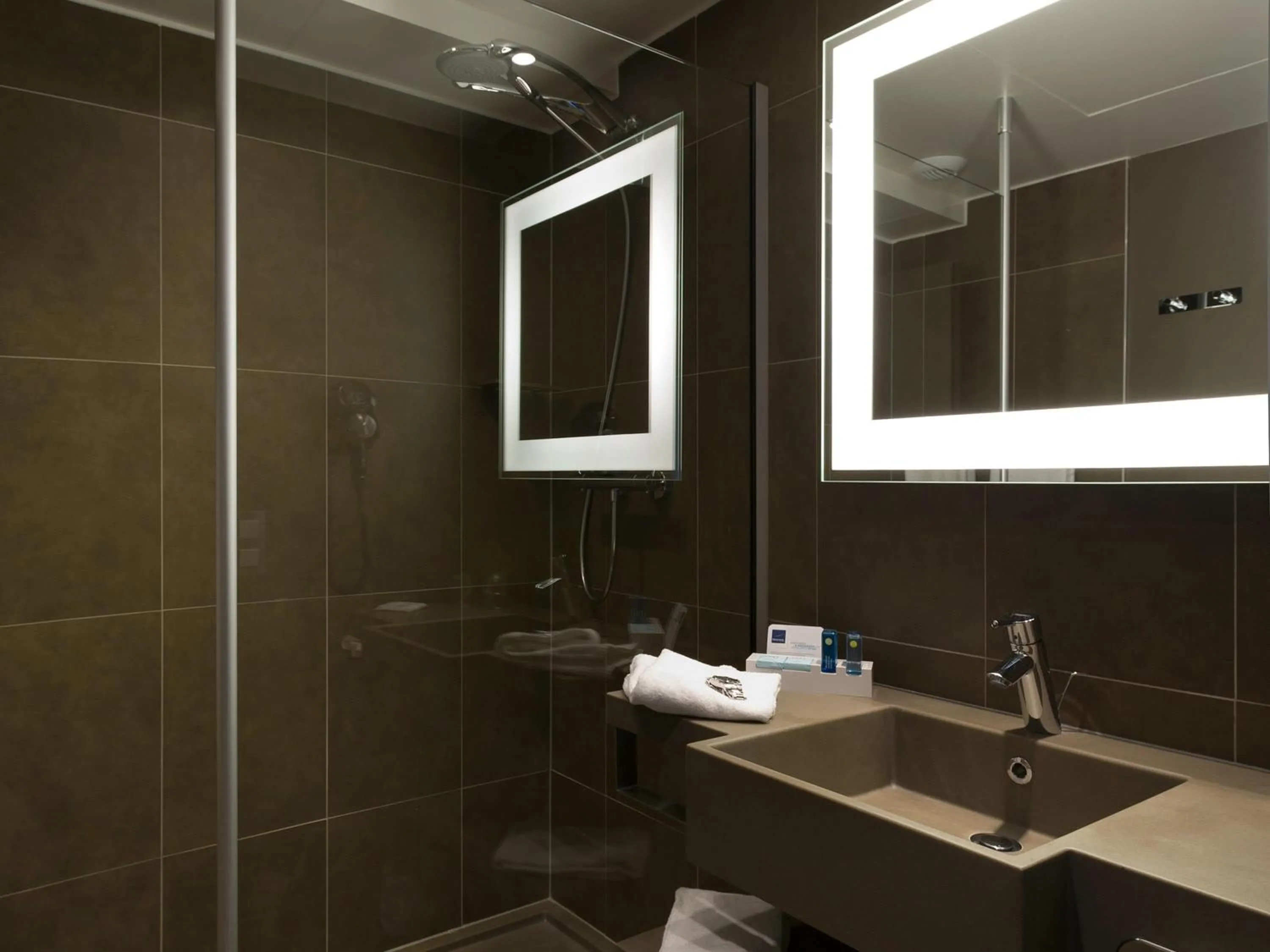 Bedroom in Novotel Leuven Centrum