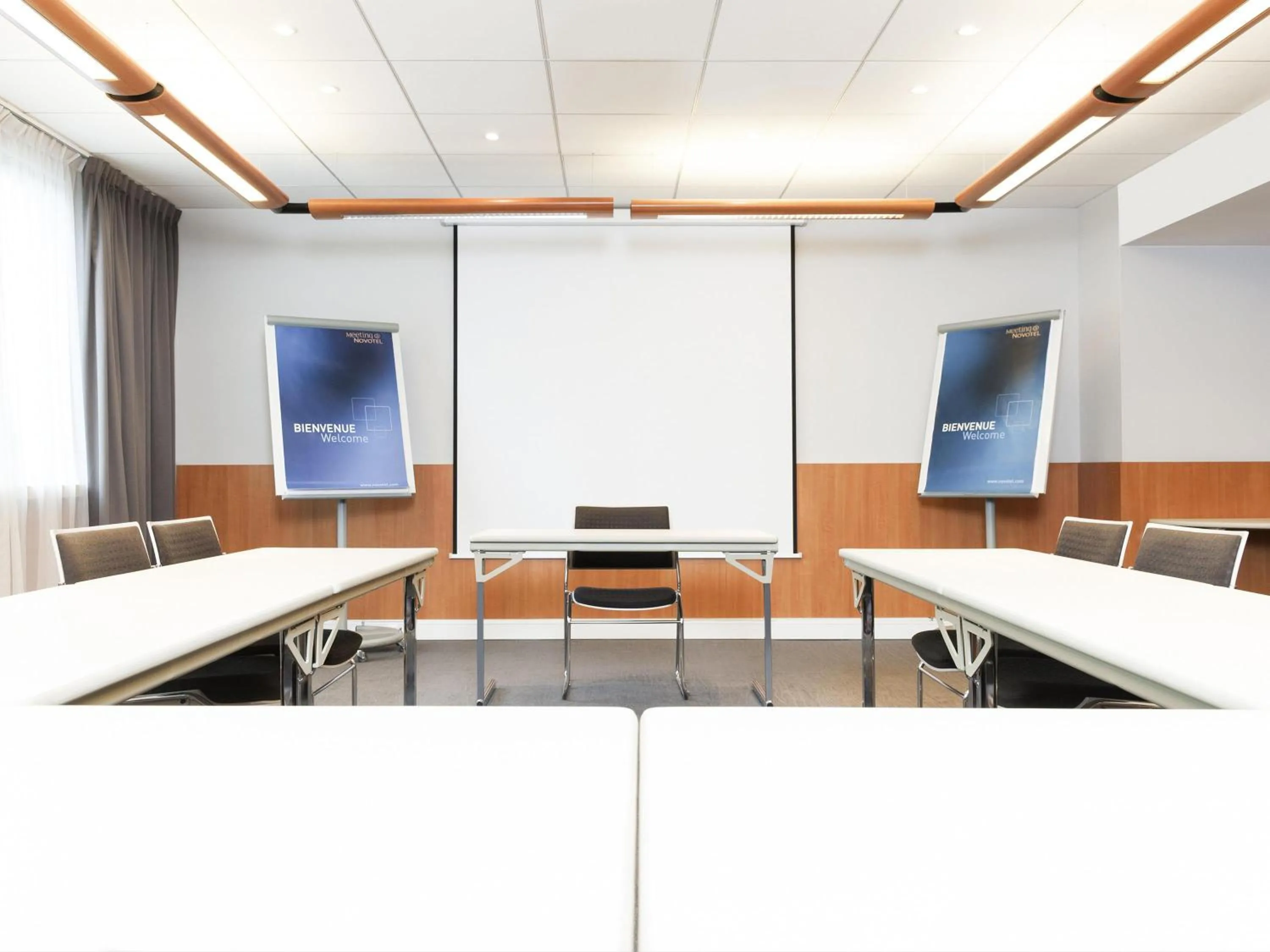 Meeting/conference room in Novotel Leuven Centrum