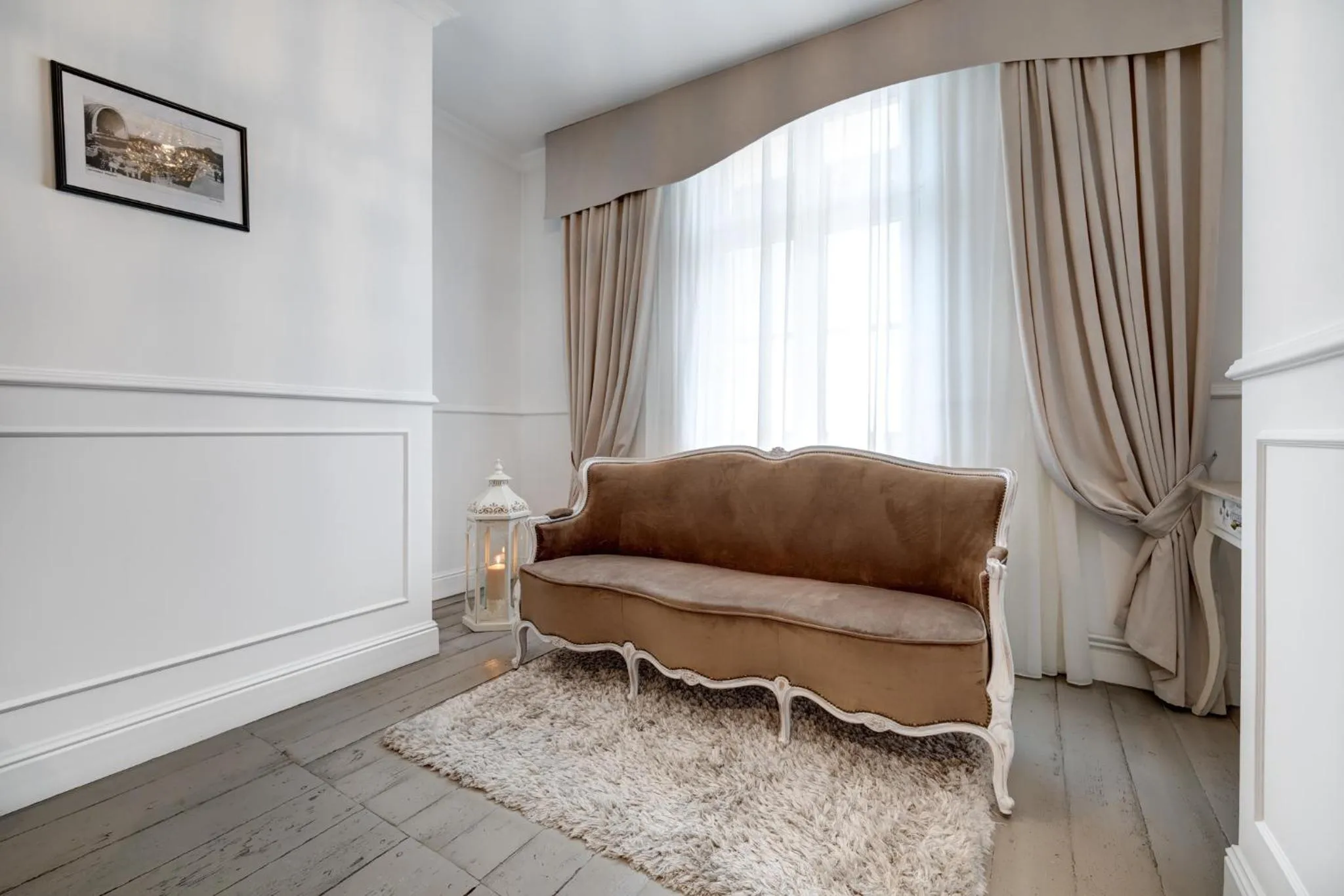 Seating area in Dwie Wieże