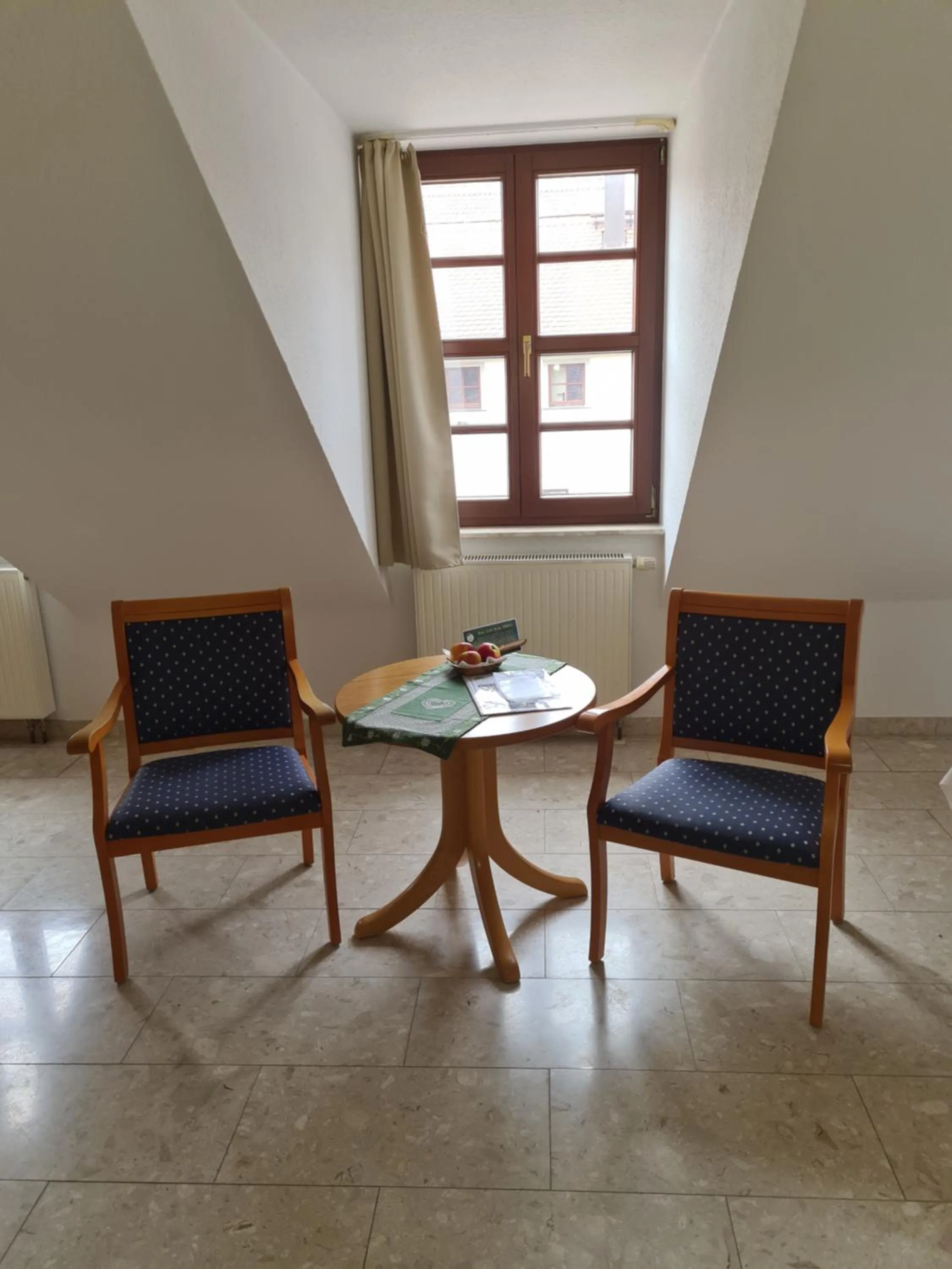 Photo of the whole room in Hotel Brauhaus Wittenberg