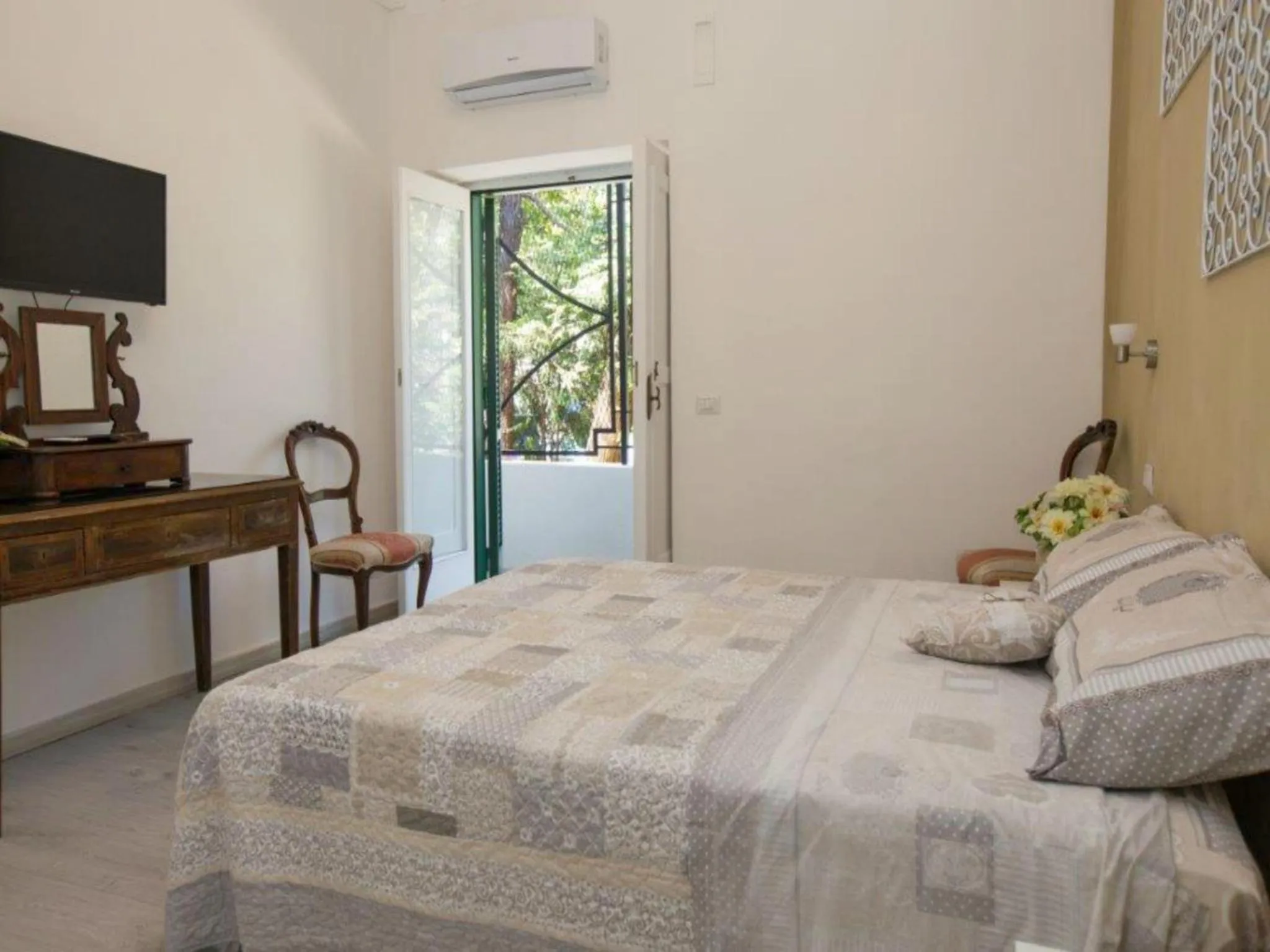 Photo of the whole room, Bed in Affittacamere Cecco Rooms