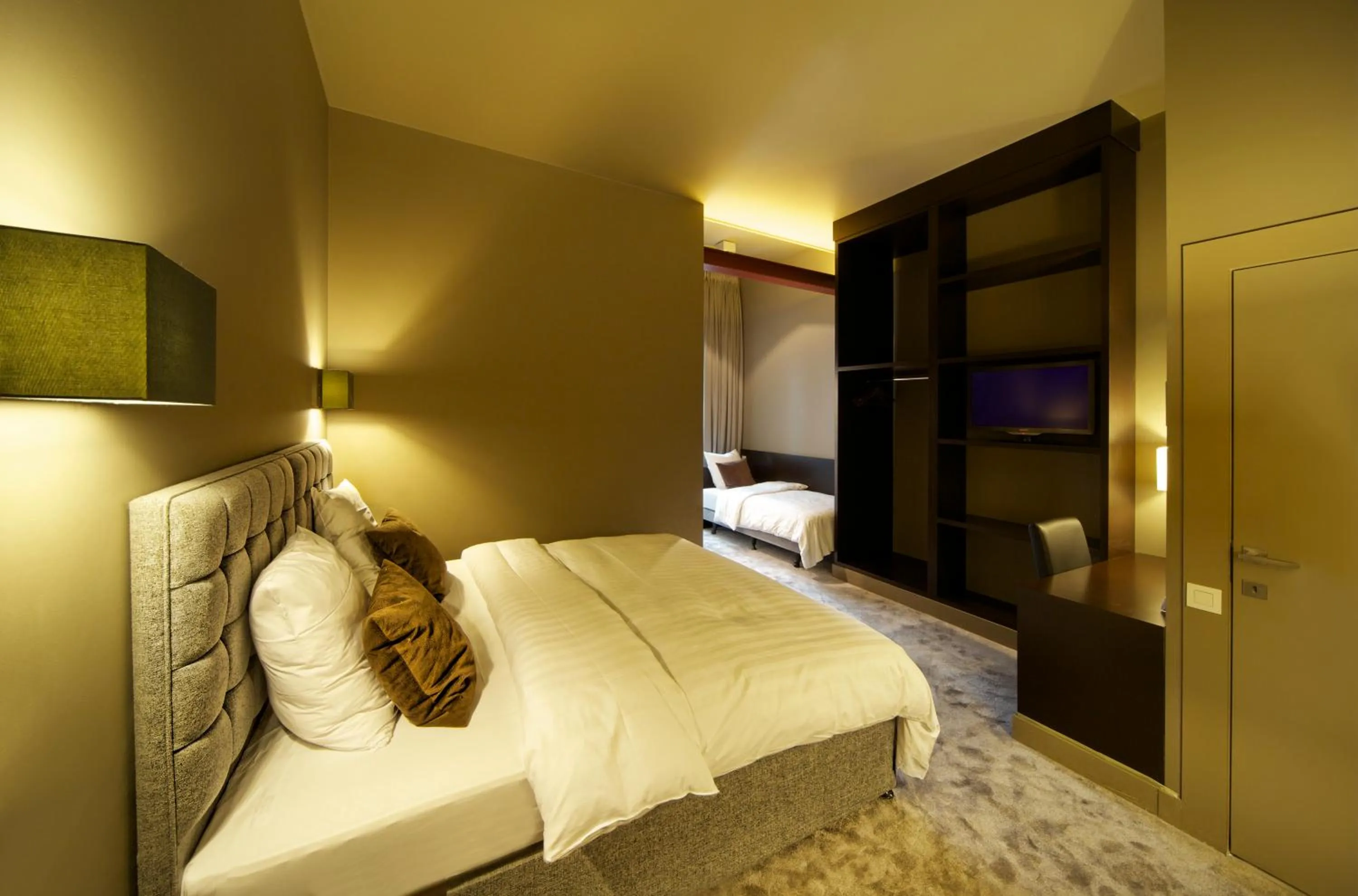 Bed in Hotel The Neufchatel