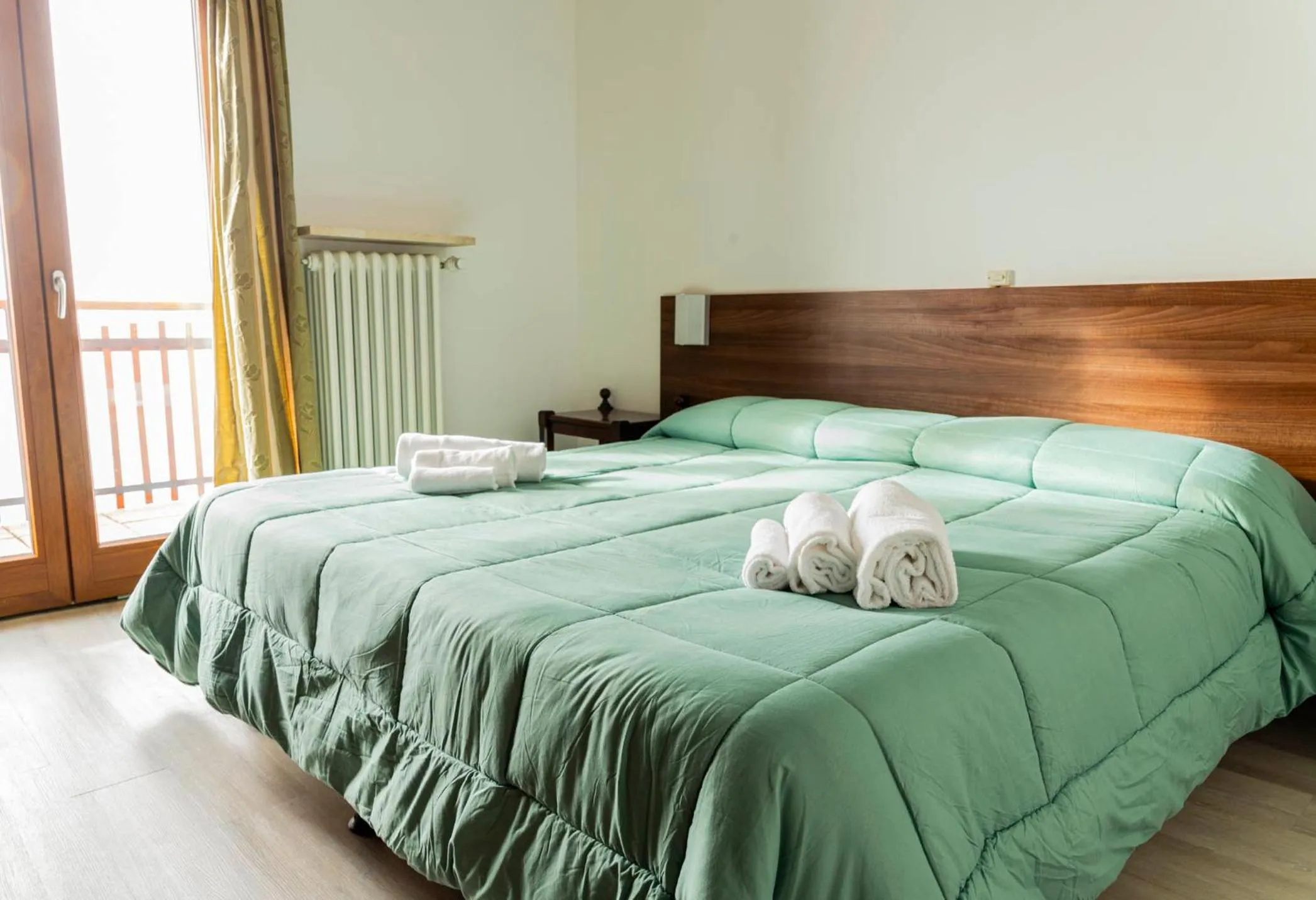 Balcony/Terrace, Bed in Hotel Galassia