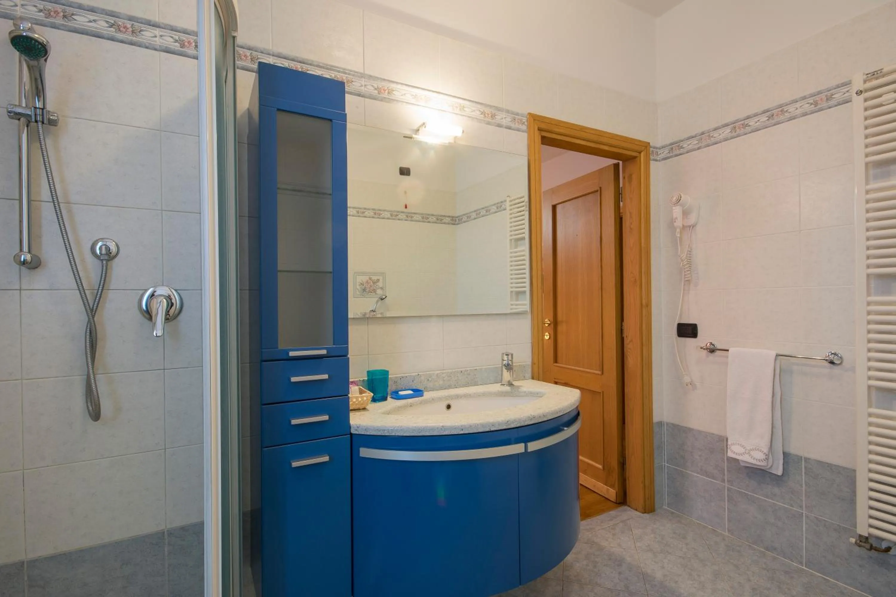 Bathroom in Bed & Breakfast Profumo D'Estate