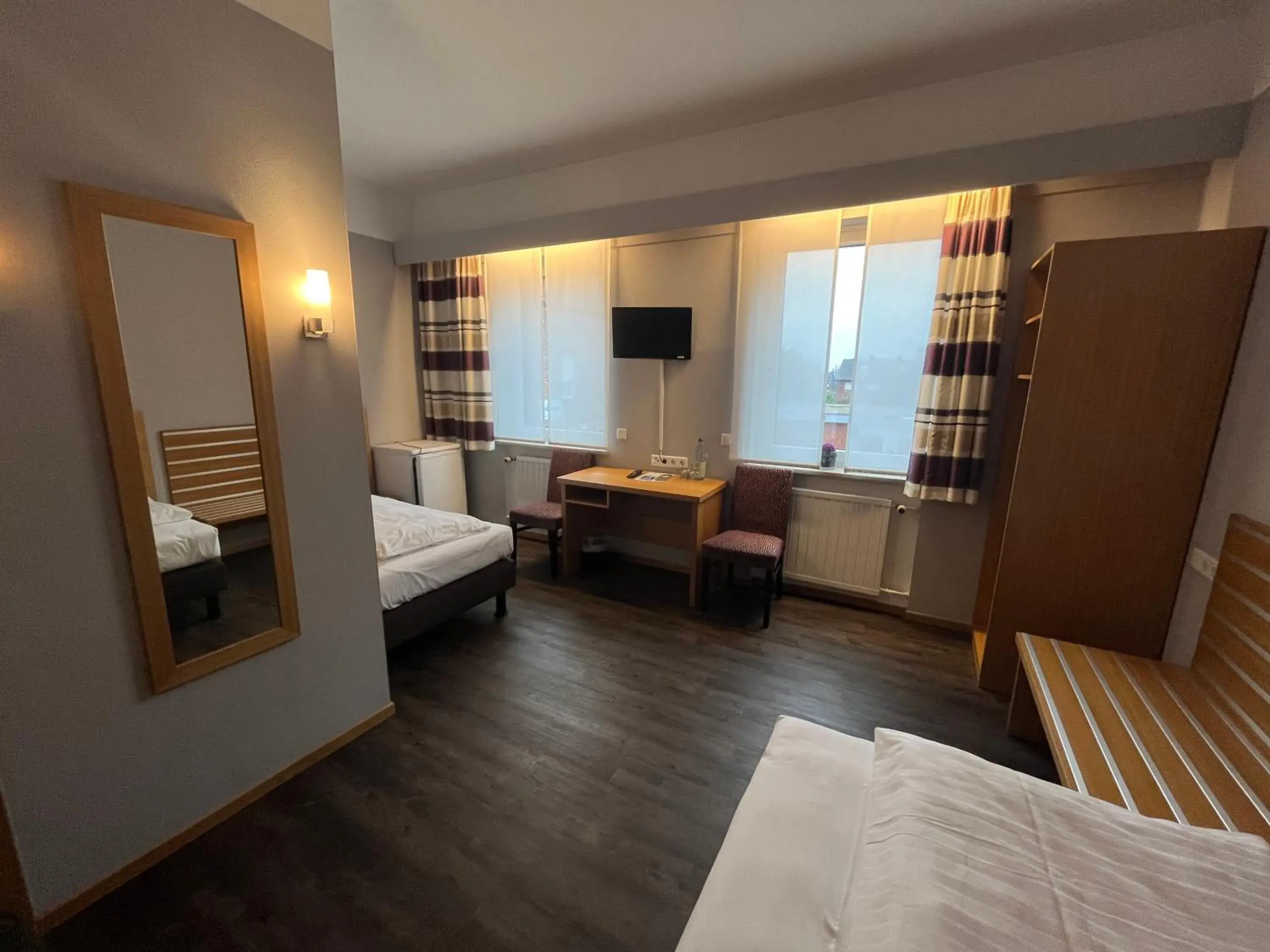 Twin Room with Bathroom - single occupancy in Hotel Wolfsjäger Twin Room with Bathroom - single occupancy in Hotel Wolfsjäger