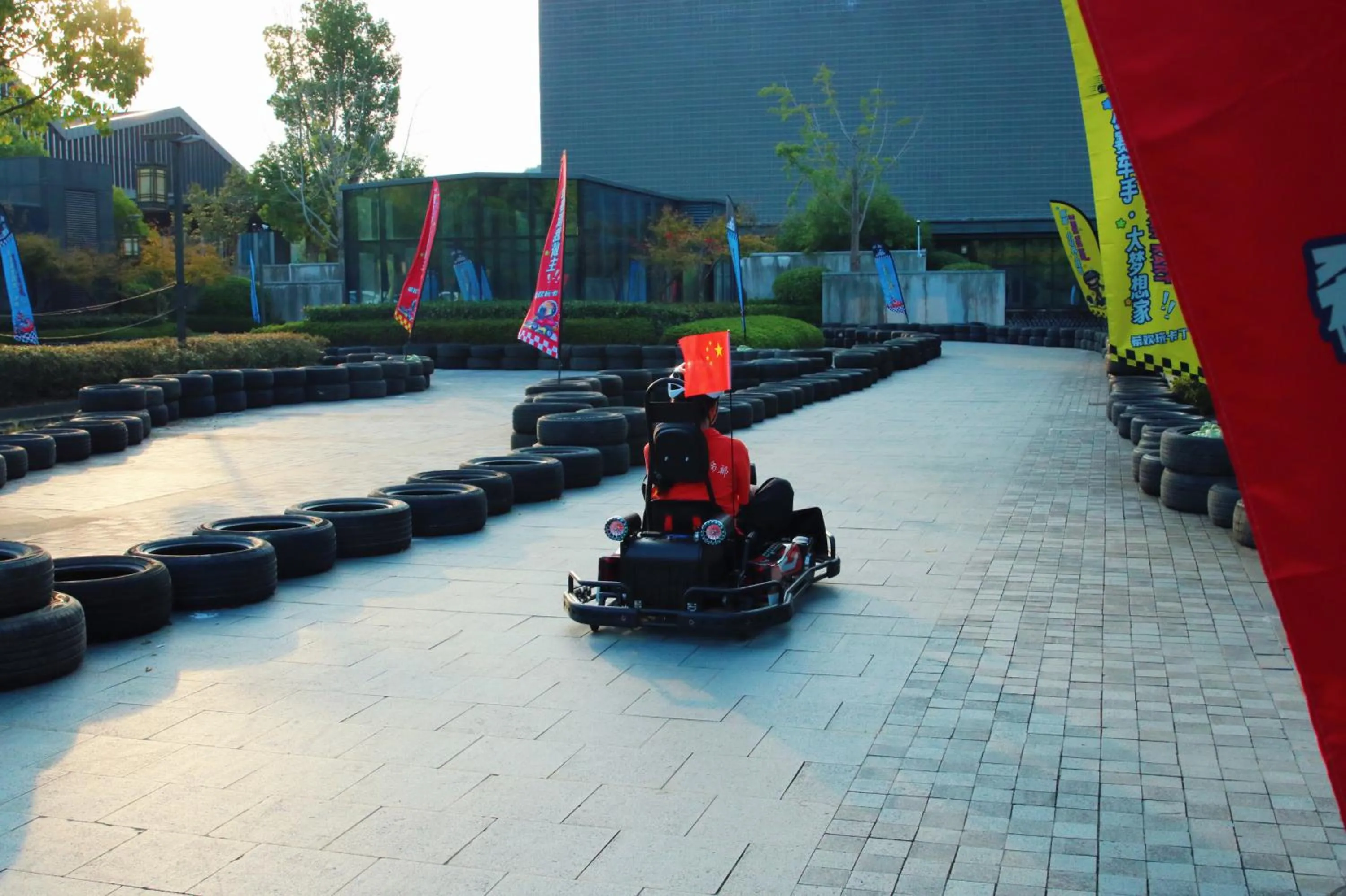 Property building in Hilton Ningbo Dongqian Lake