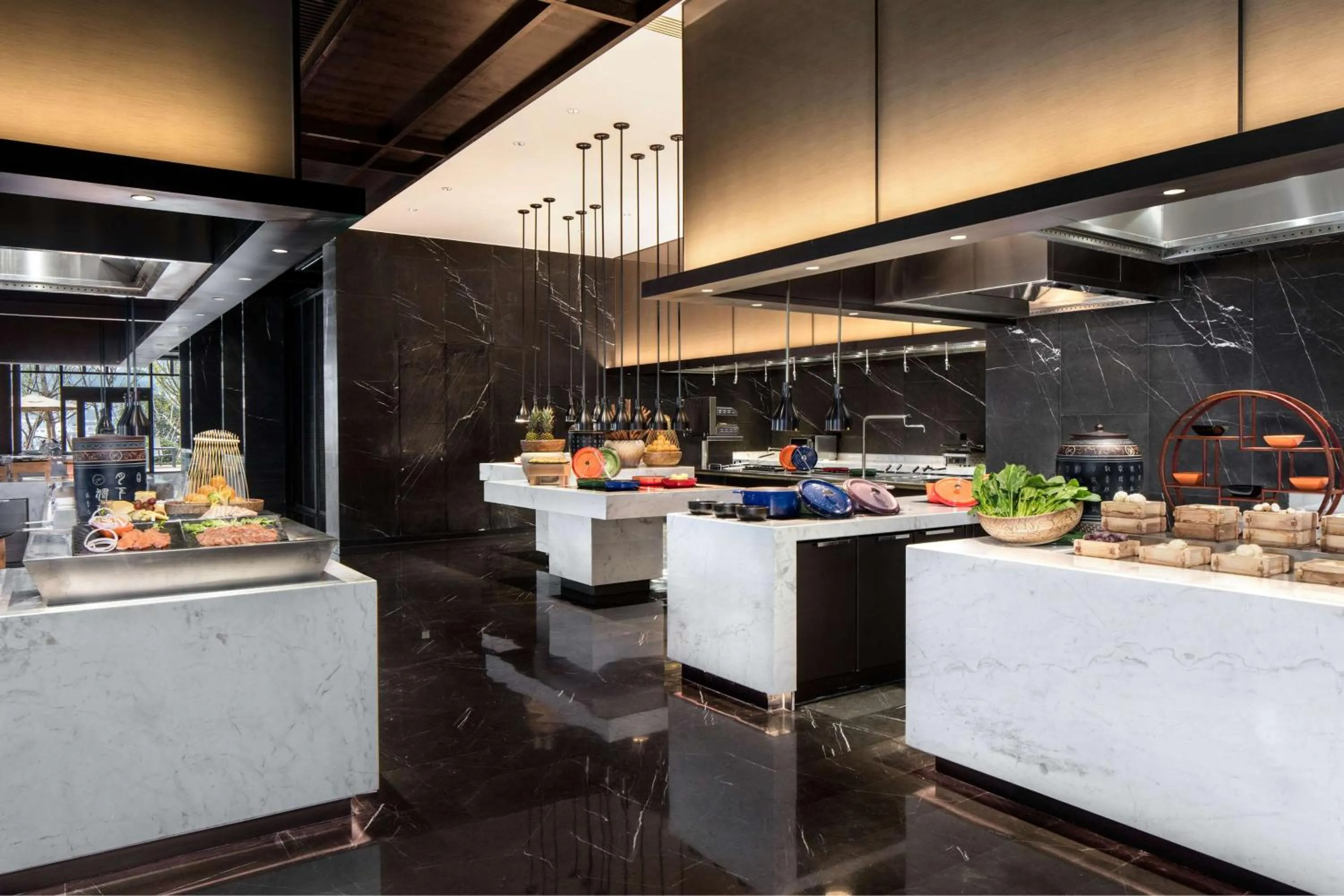 Restaurant/places to eat in Hilton Ningbo Dongqian Lake