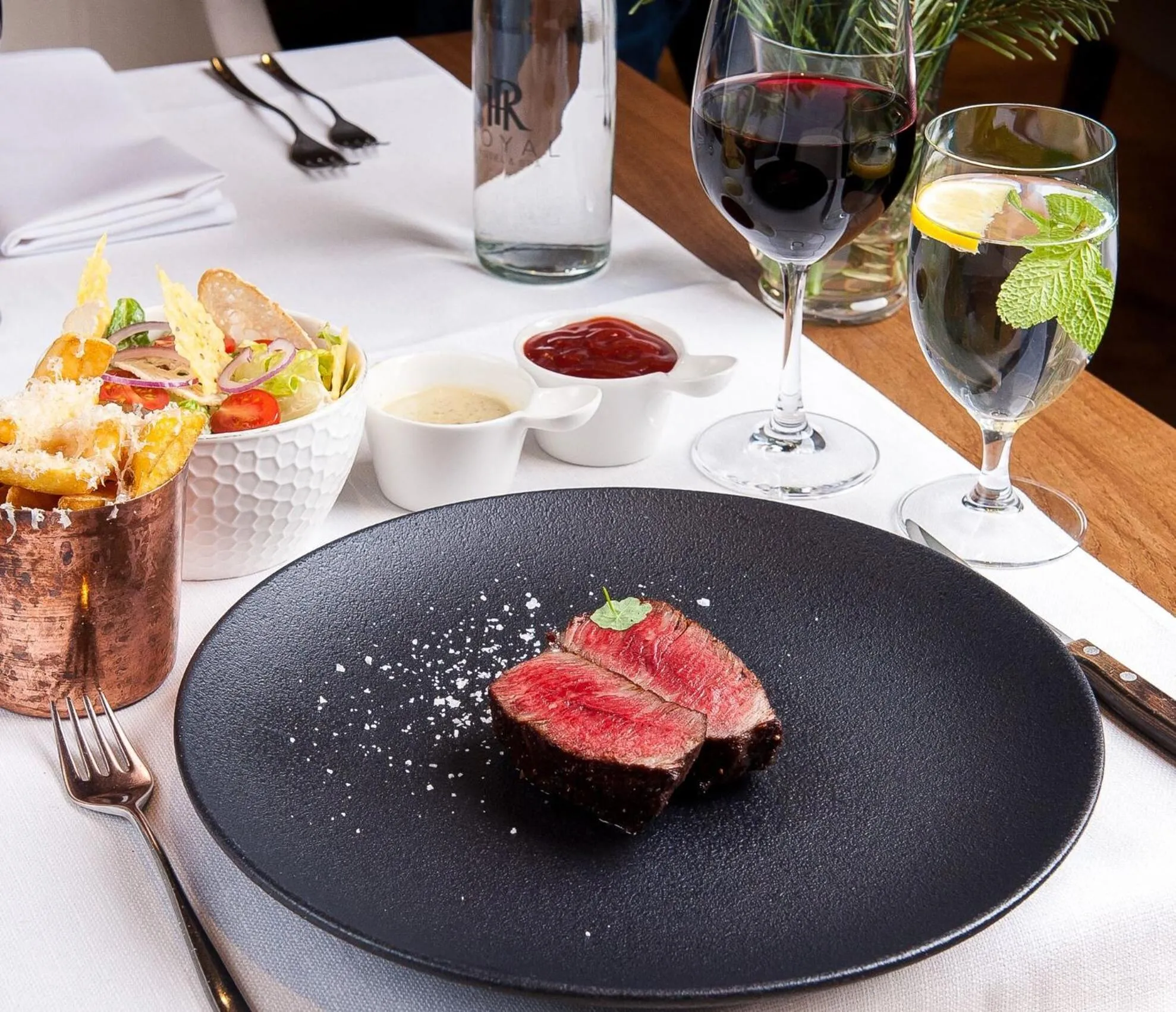 Food and drinks in Hotel Royal & Spa