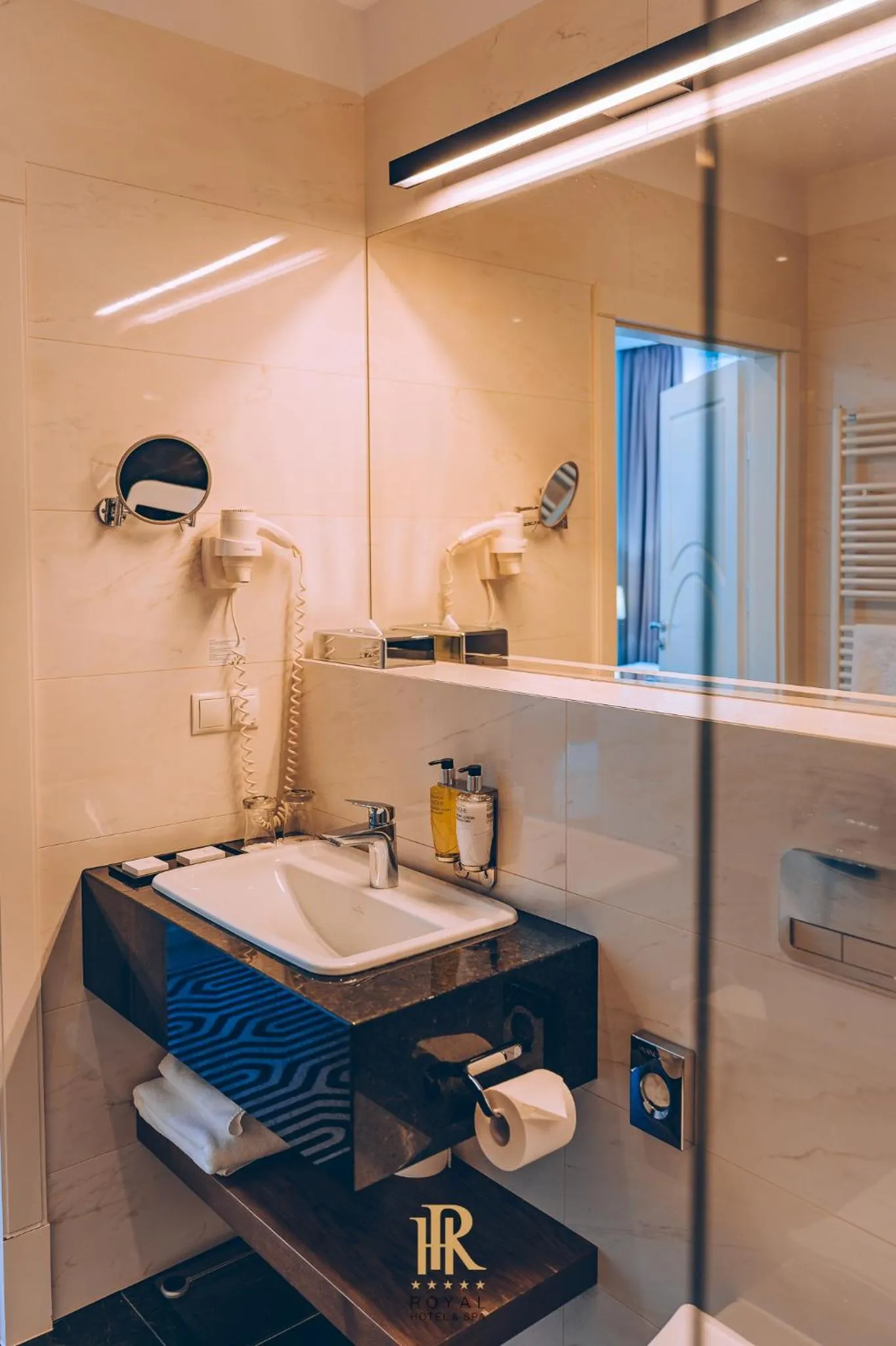Bathroom in Hotel Royal & Spa